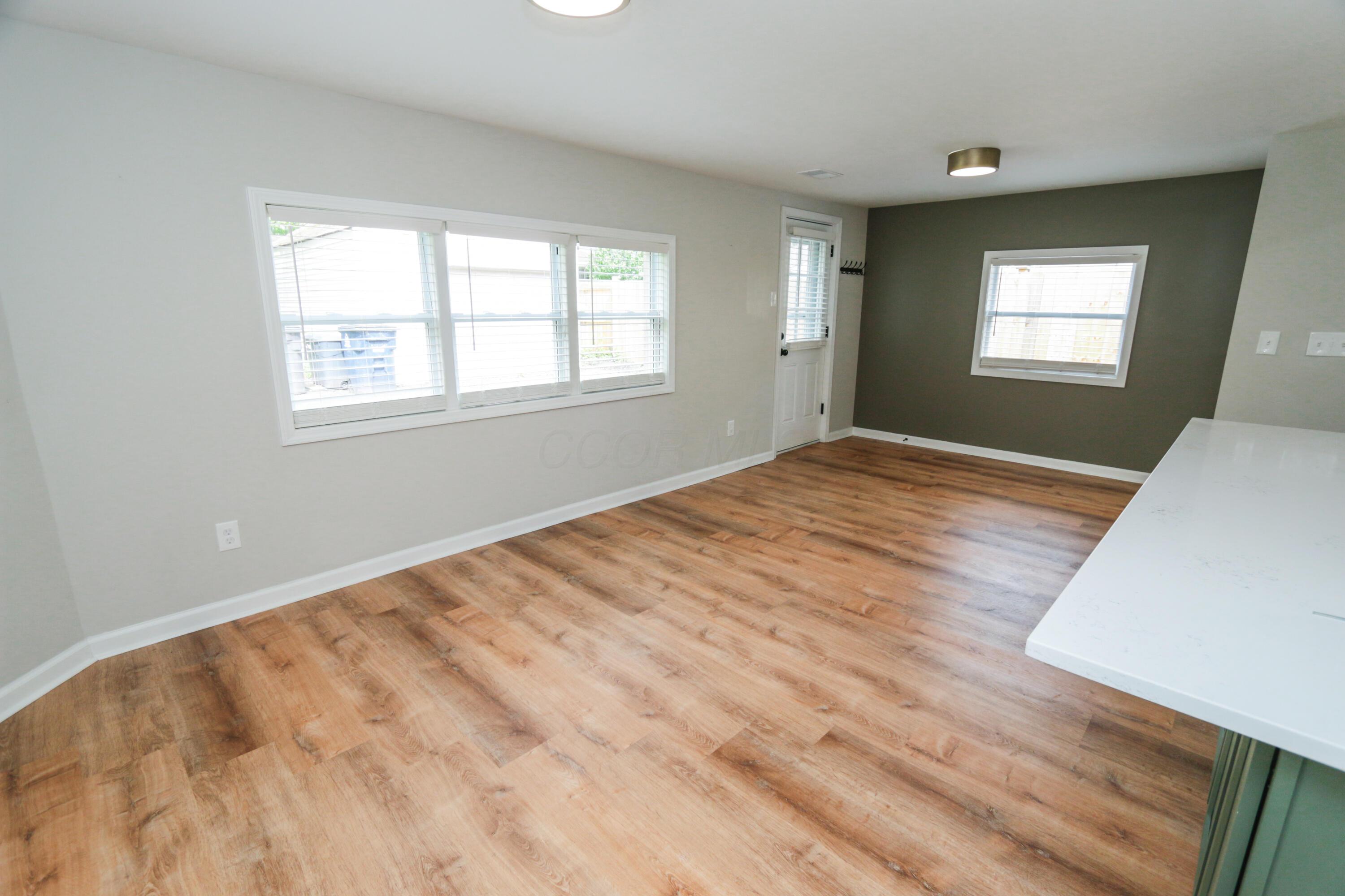189 N Gould Road Property Photo 3