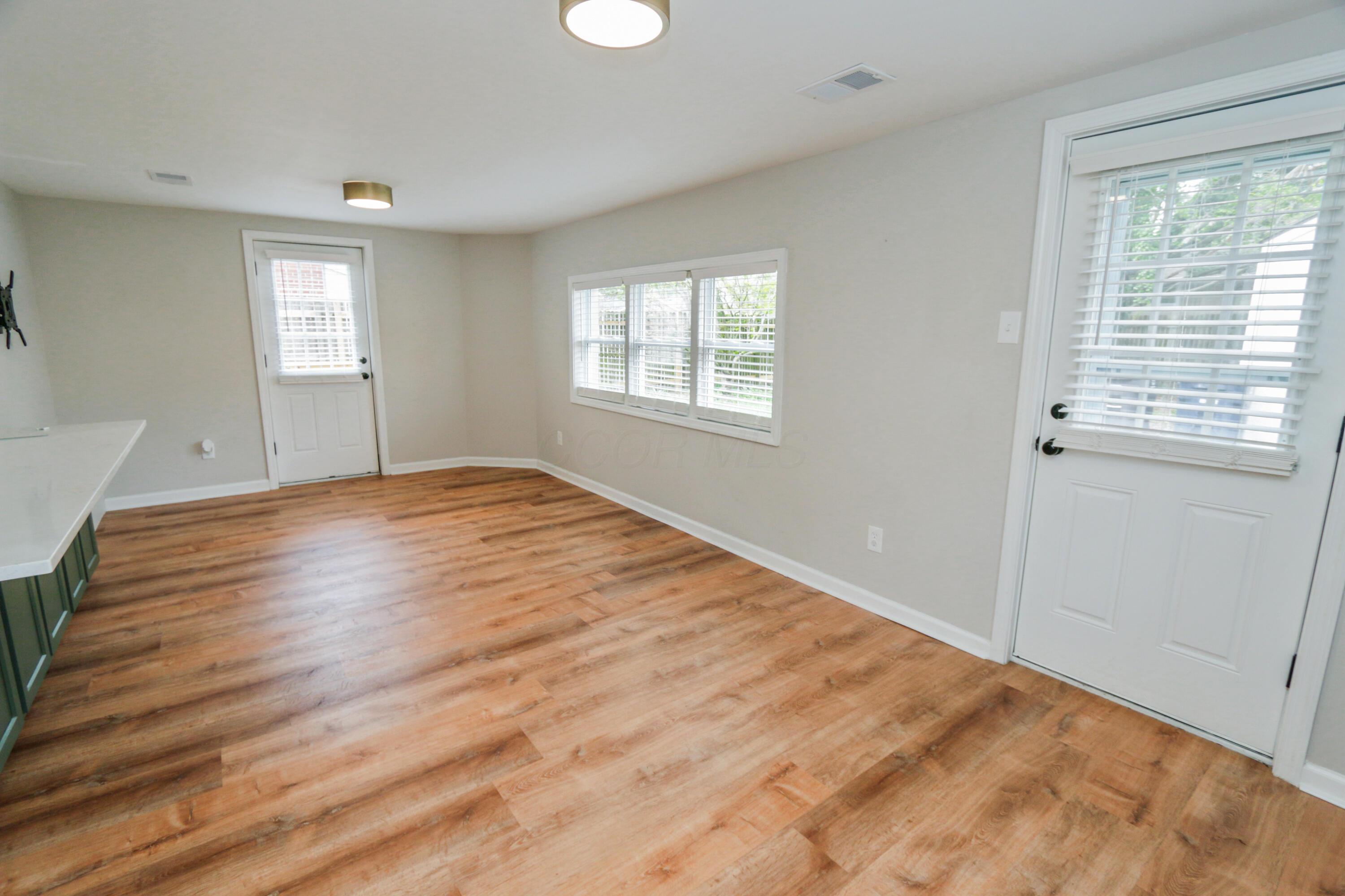 189 N Gould Road Property Photo 4