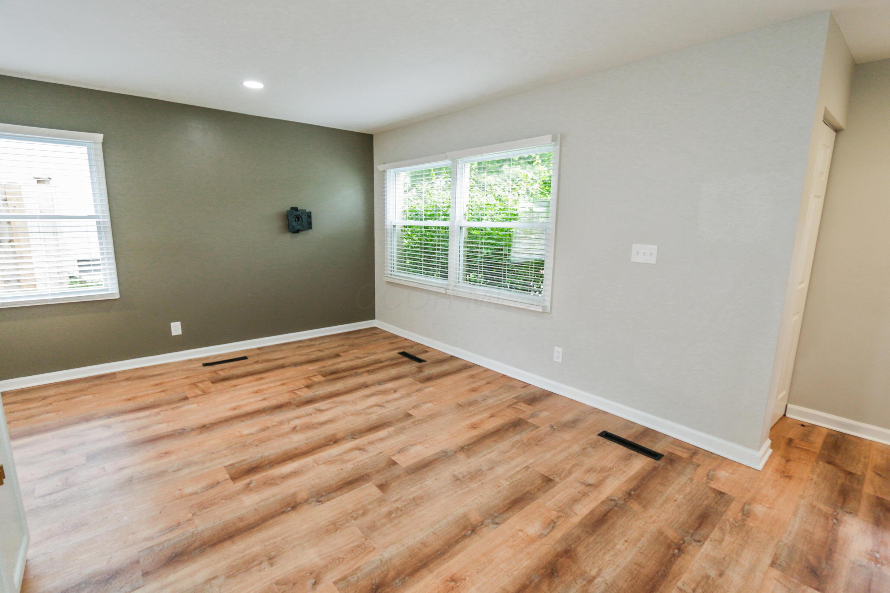 189 N Gould Road Property Photo 14