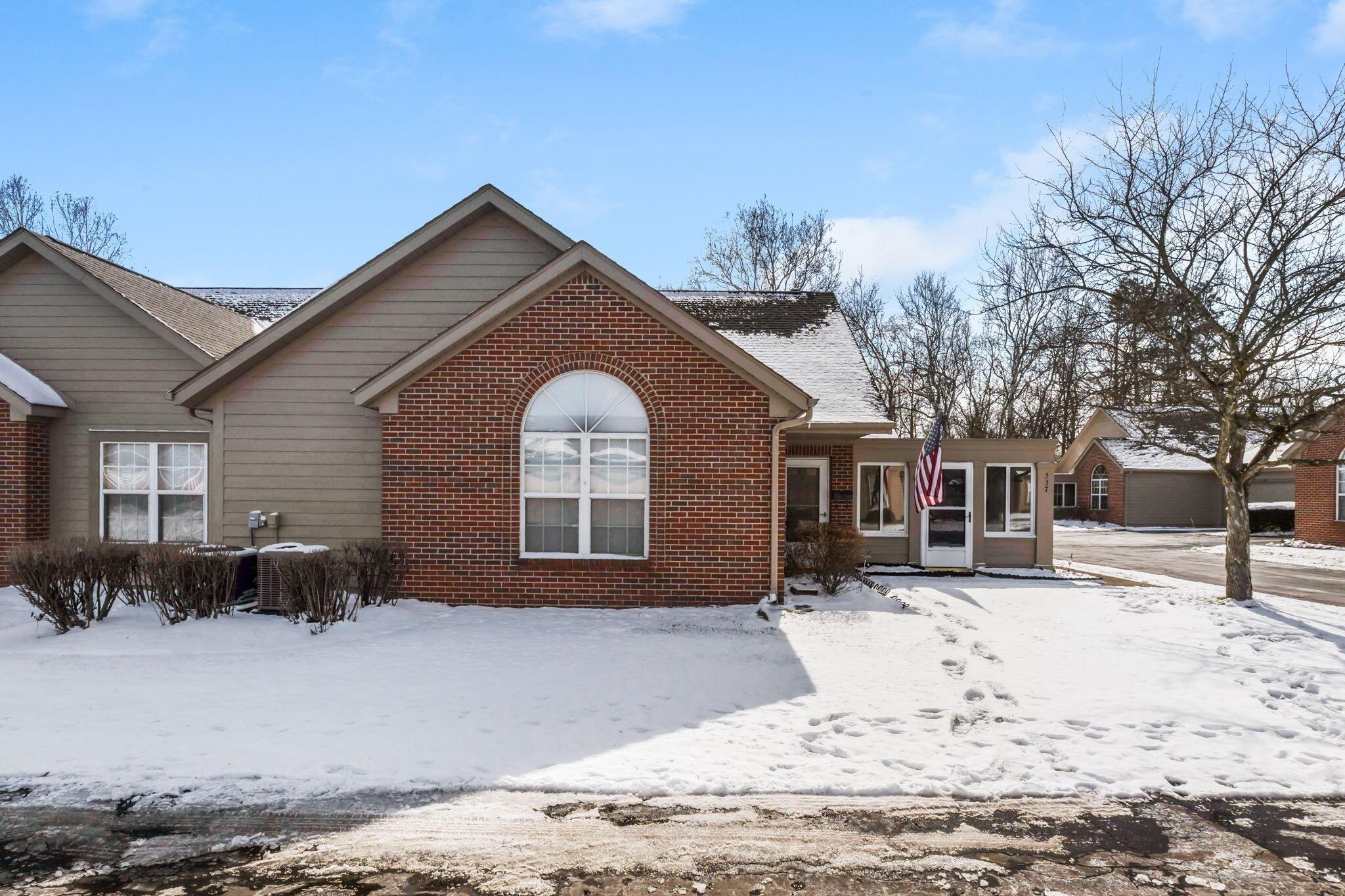 537 Mallet Place E Property Photo 4