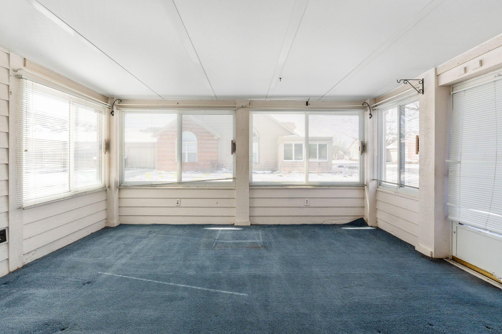 537 Mallet Place E Property Photo 25