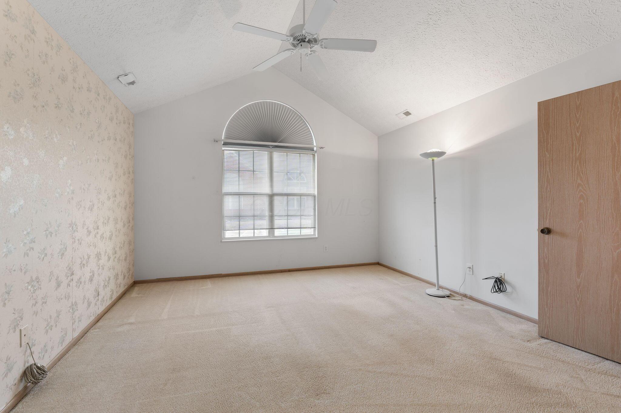 537 Mallet Place E Property Photo 28