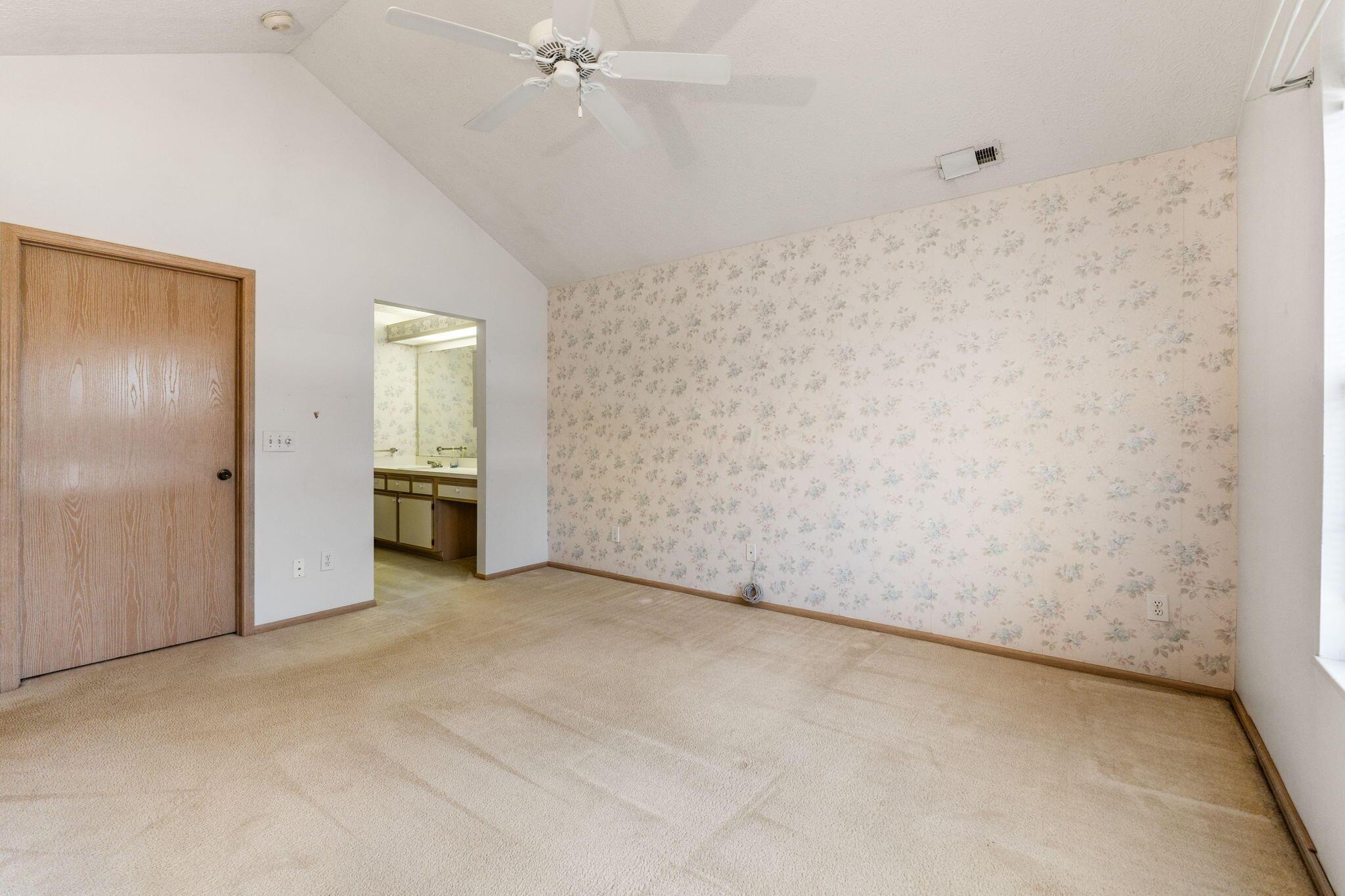 537 Mallet Place E Property Photo 30