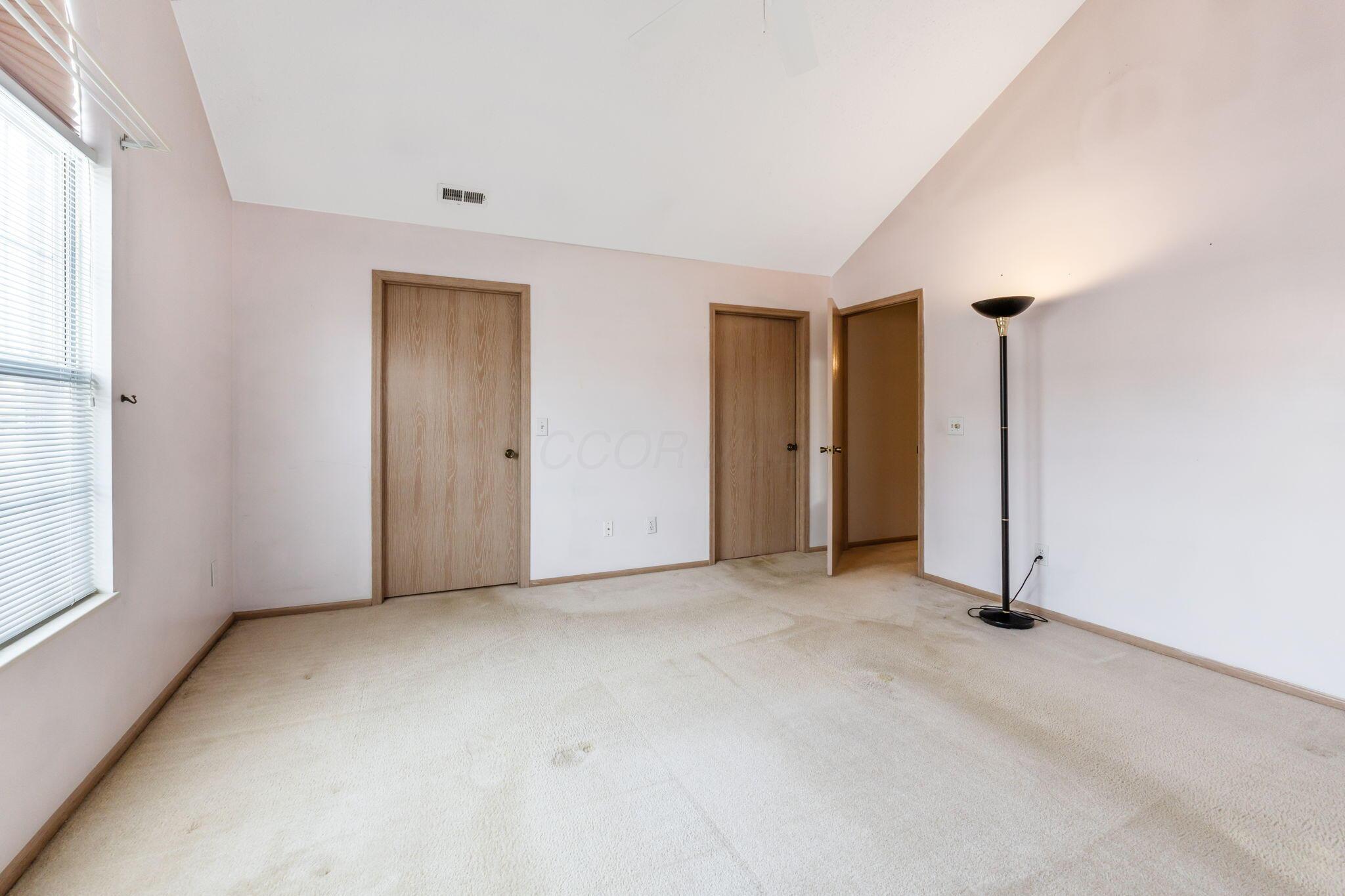 537 Mallet Place E Property Photo 37