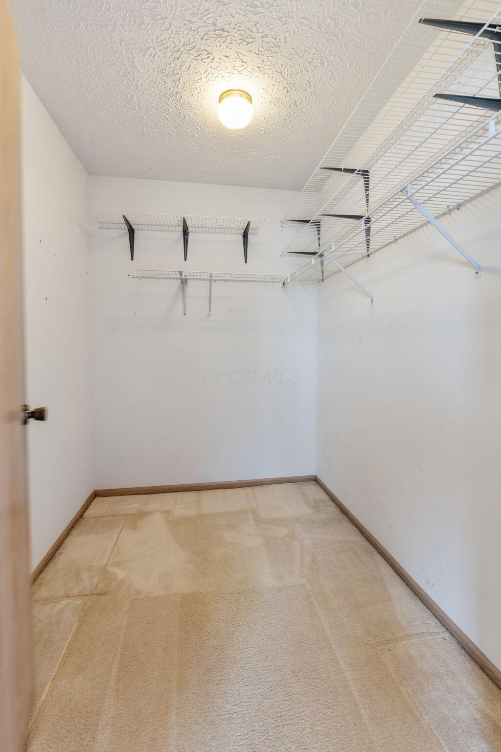 537 Mallet Place E Property Photo 41
