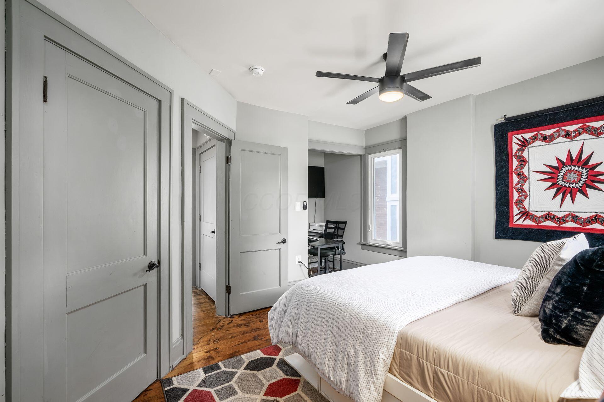1856 Oak Street Property Photo 29