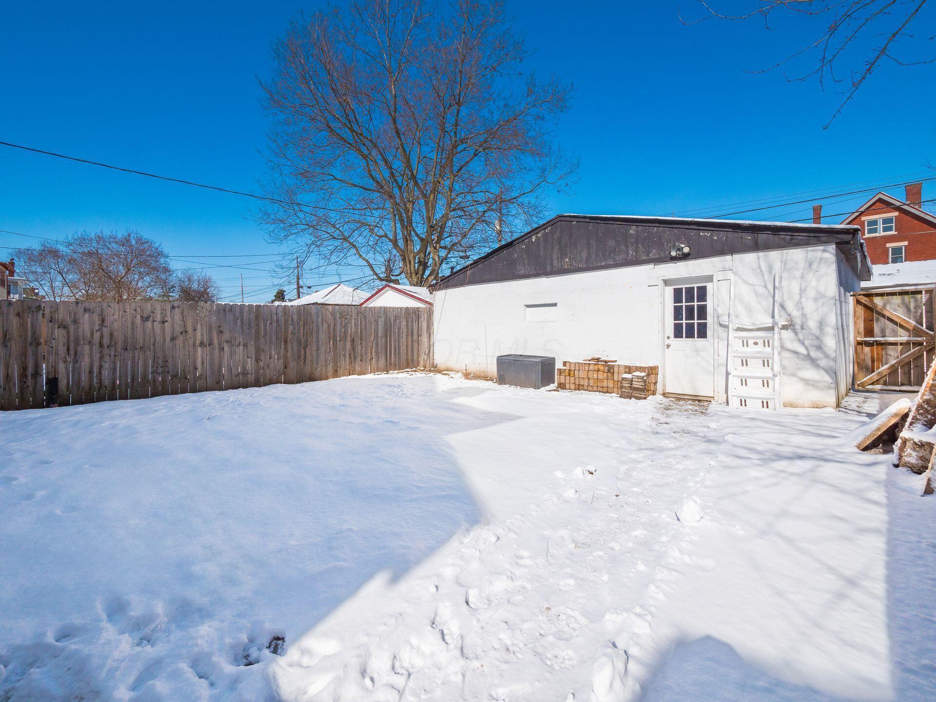 1856 Oak Street Property Photo 48