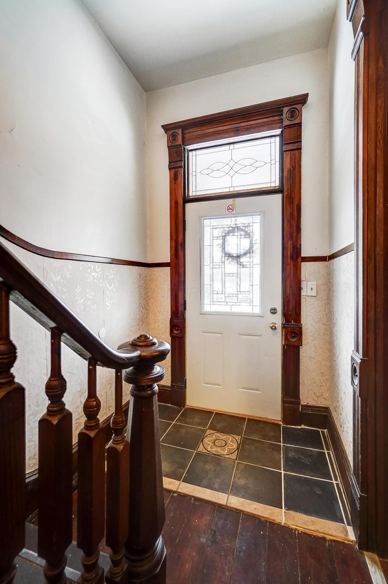 937 Oak Street Property Photo 6