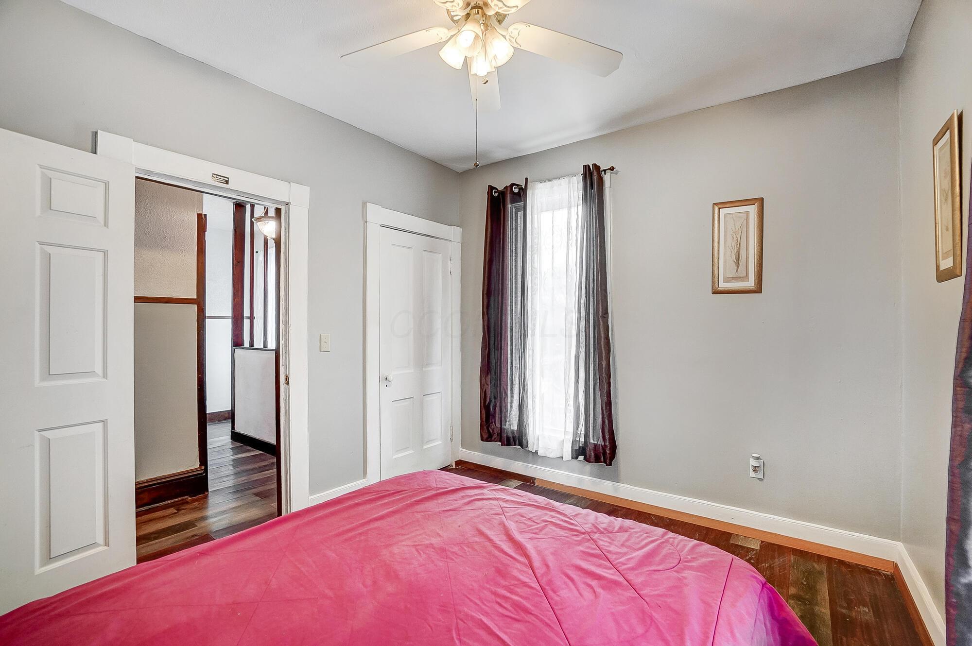 937 Oak Street Property Photo 34