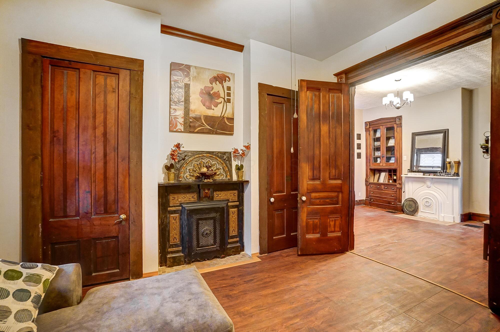 937 Oak Street Property Photo 35