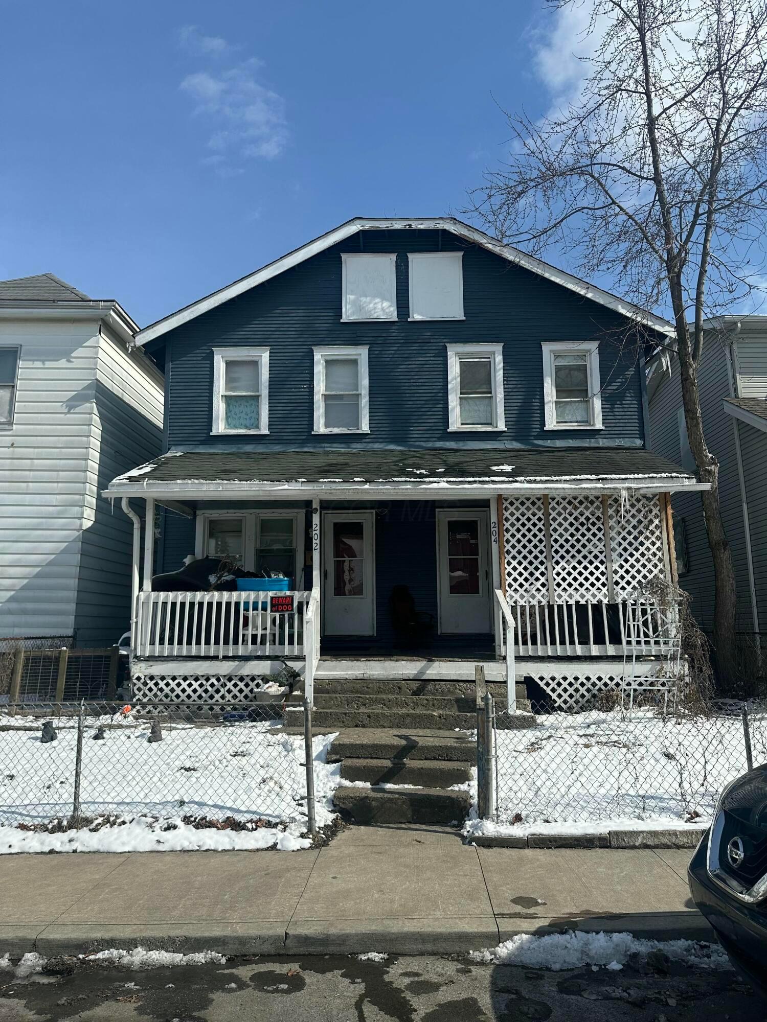 202-204 S Princeton Avenue Property Photo 2