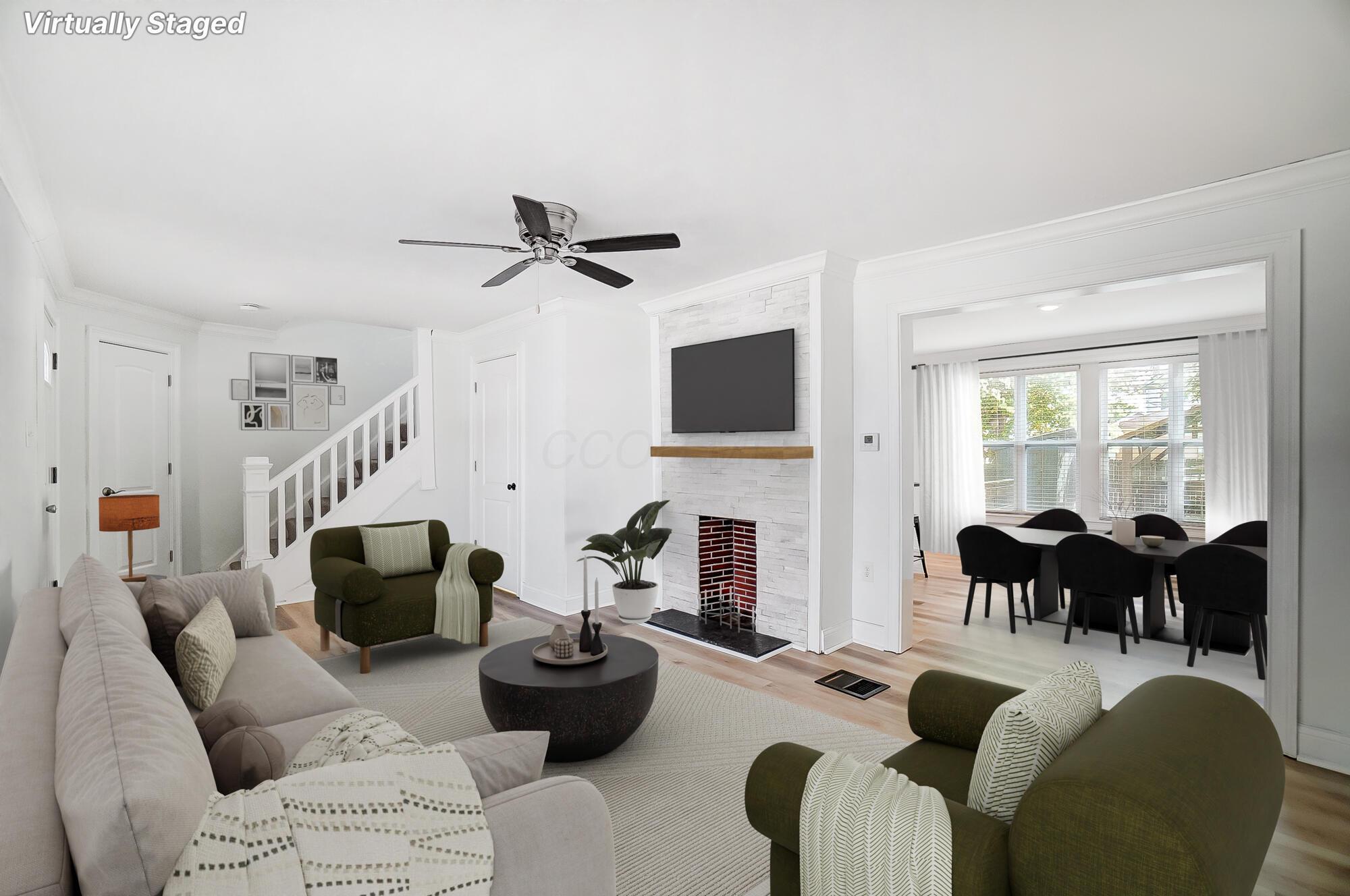 992 Carpenter Street Property Photo 11