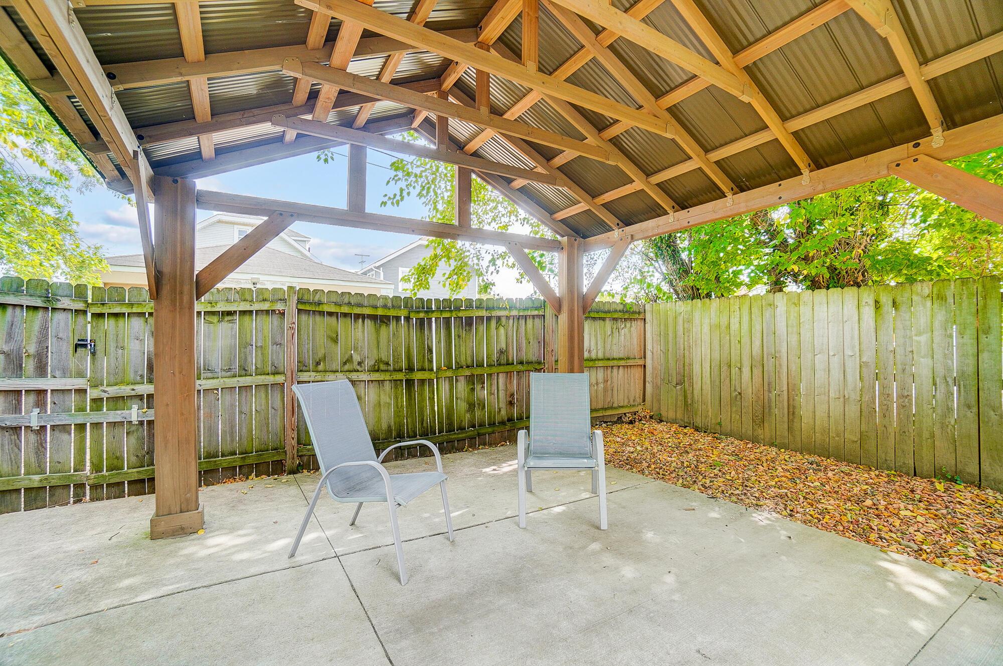 992 Carpenter Street Property Photo 70