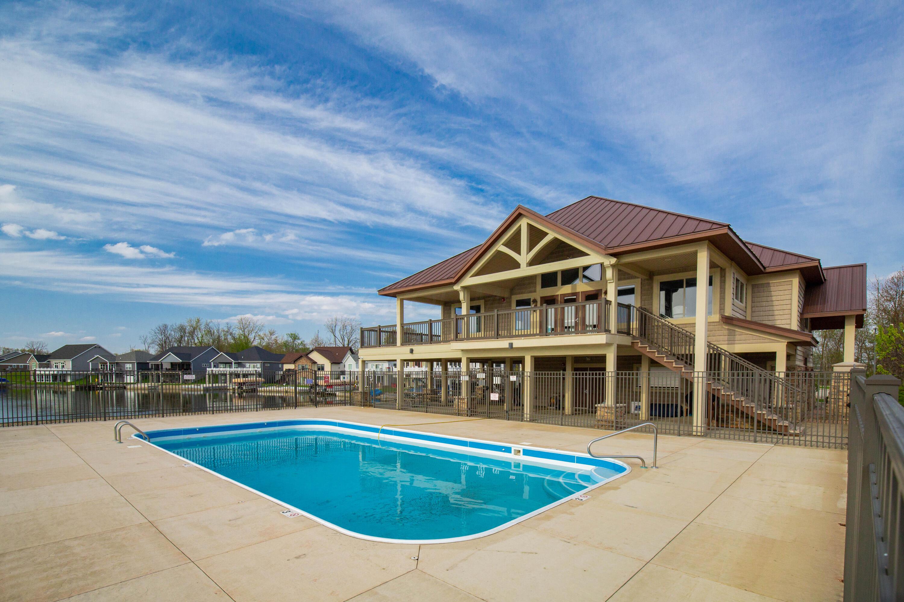 9819 Heron Way Property Photo 10