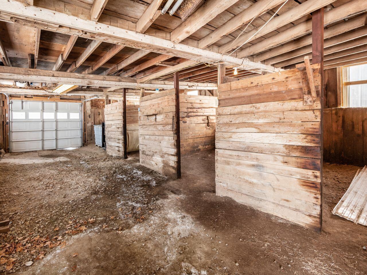 7106 Columbus Road Property Photo 27