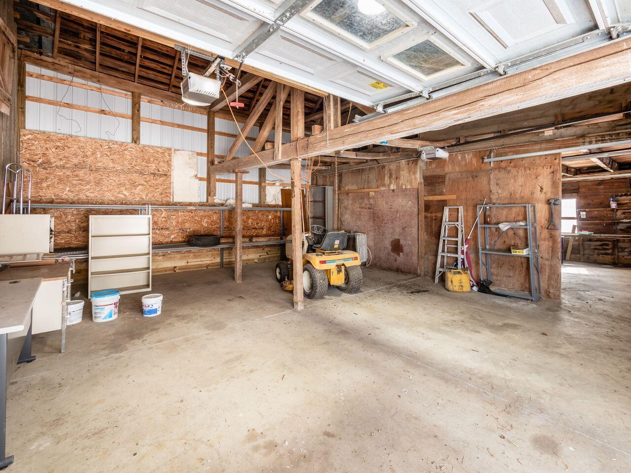 7106 Columbus Road Property Photo 28