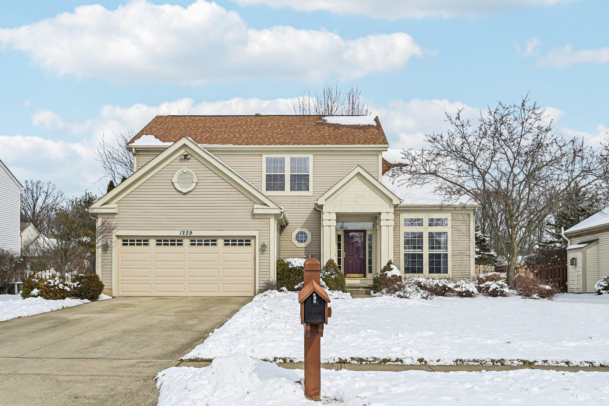 1229 Briarshore Way Property Photo 1
