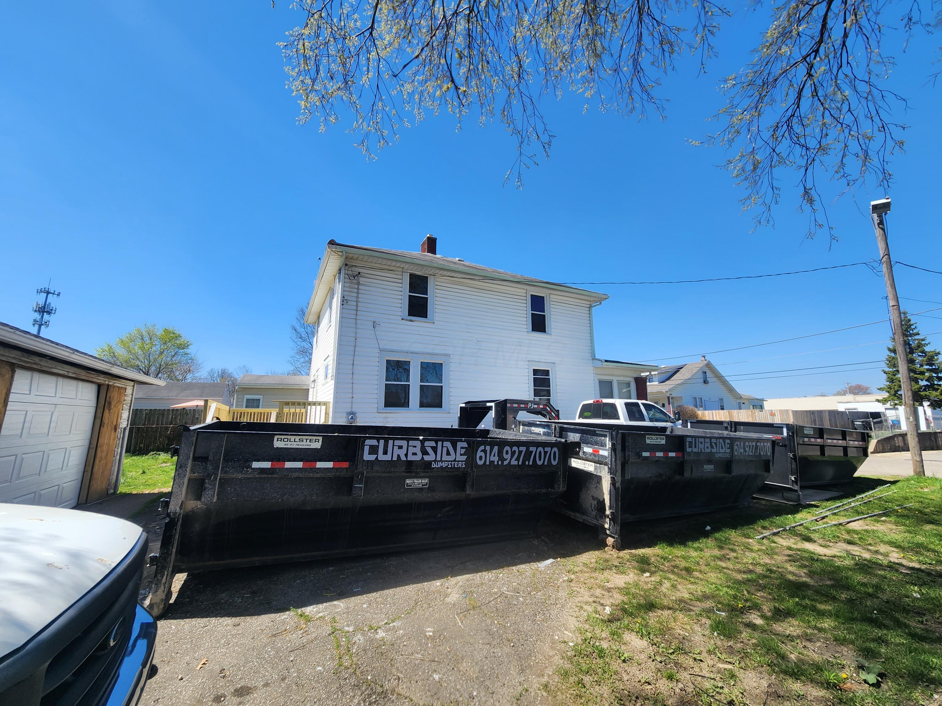 1575 Humphrey Avenue Property Photo 2