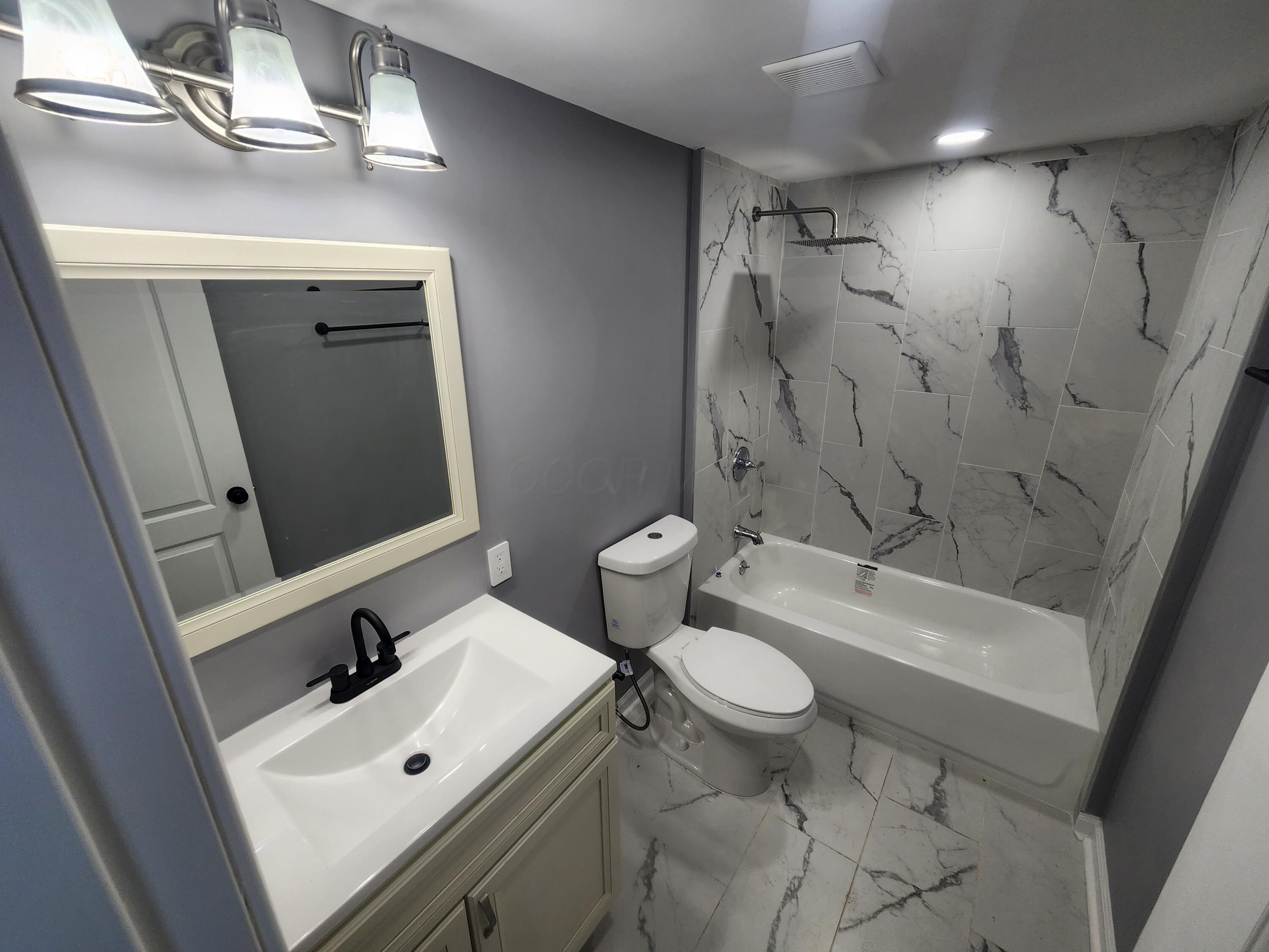 1575 Humphrey Avenue Property Photo 17