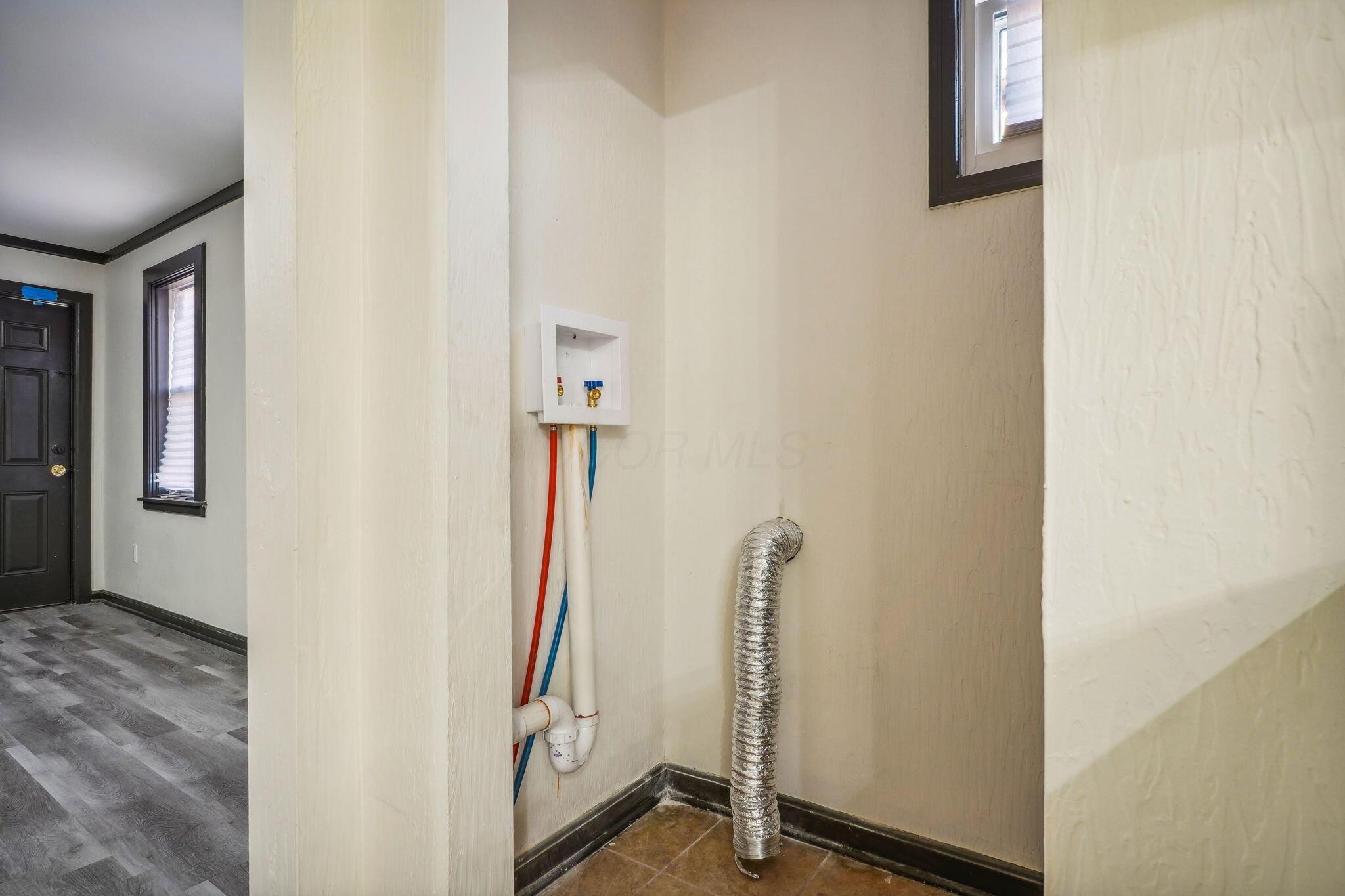 44 Whitethorne Avenue Property Photo 11