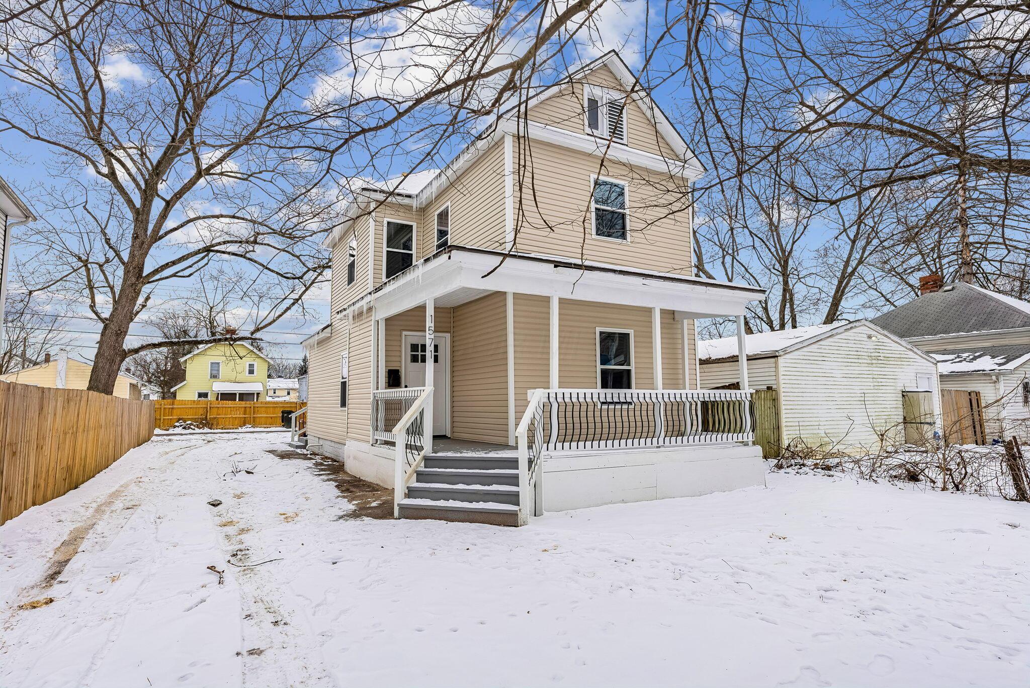 1571 Arlington Avenue Property Photo 1