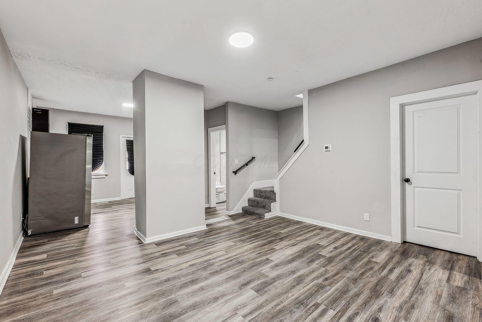 1571 Arlington Avenue Property Photo 6