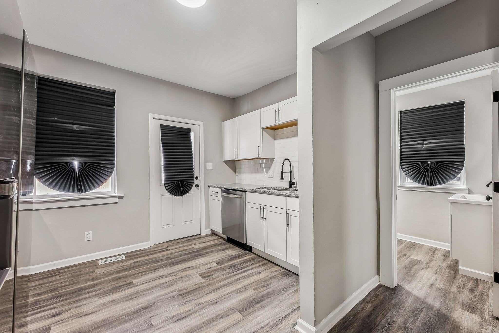 1571 Arlington Avenue Property Photo 11
