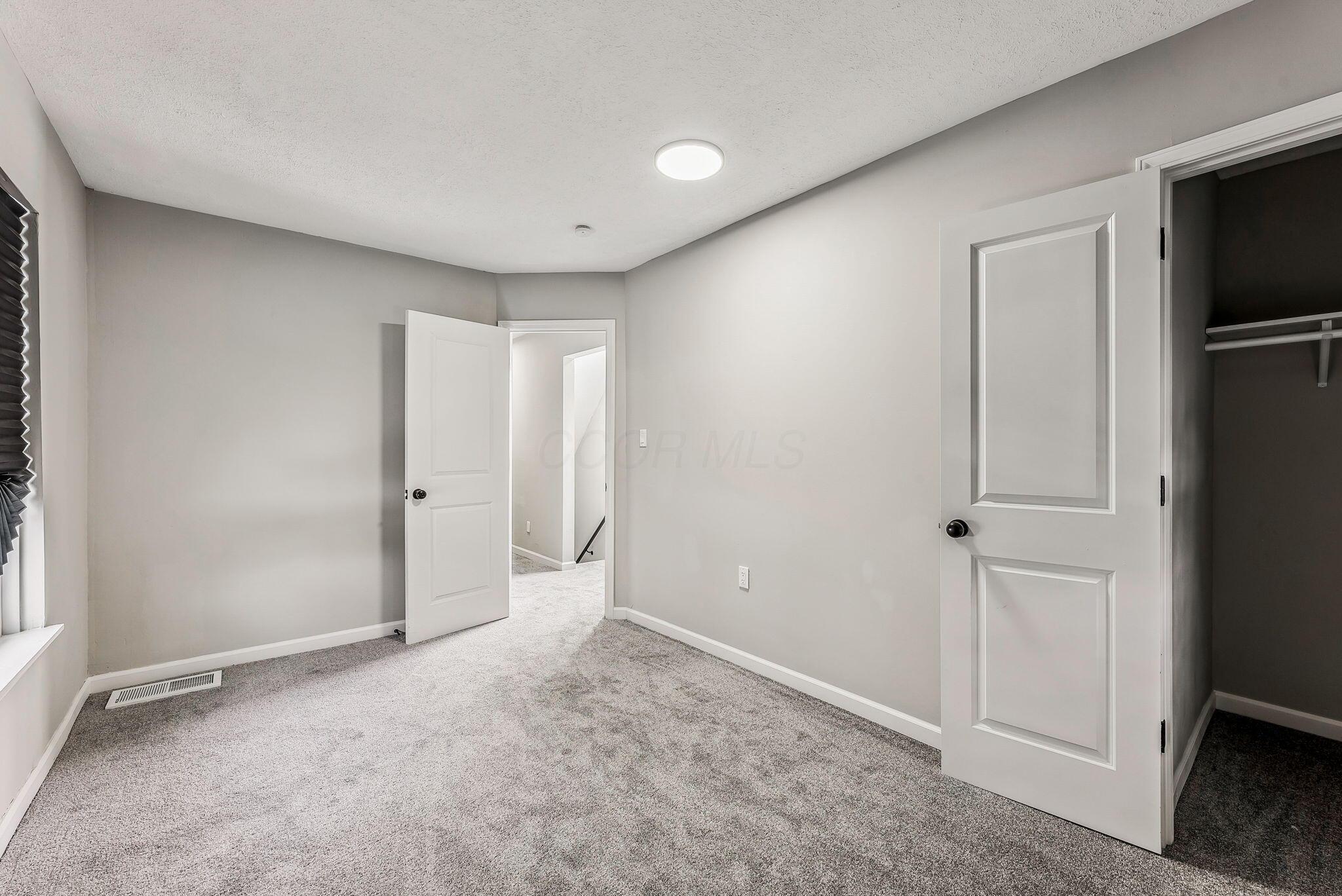 1571 Arlington Avenue Property Photo 18