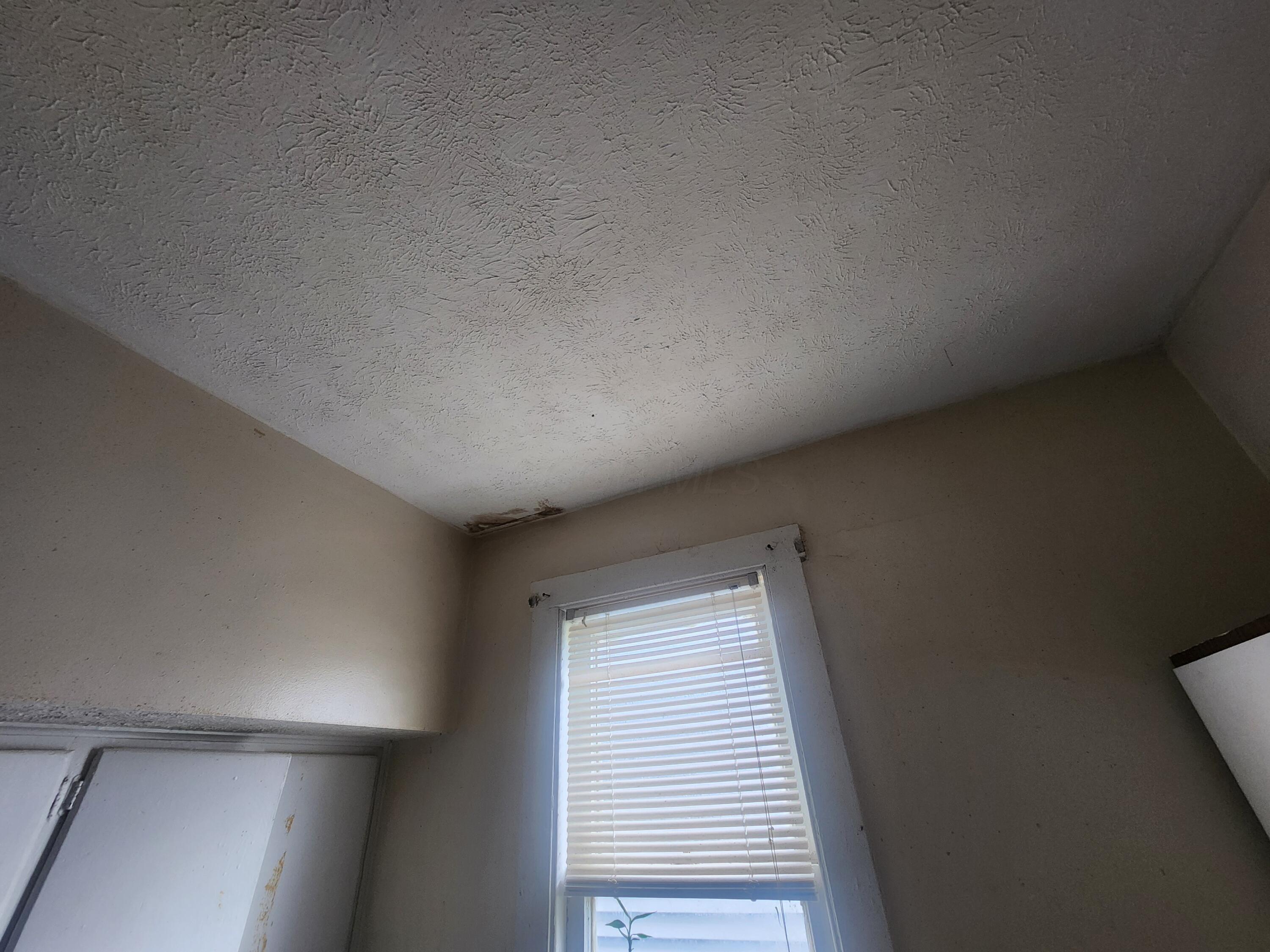 62-64 S Eureka Avenue Property Photo 7