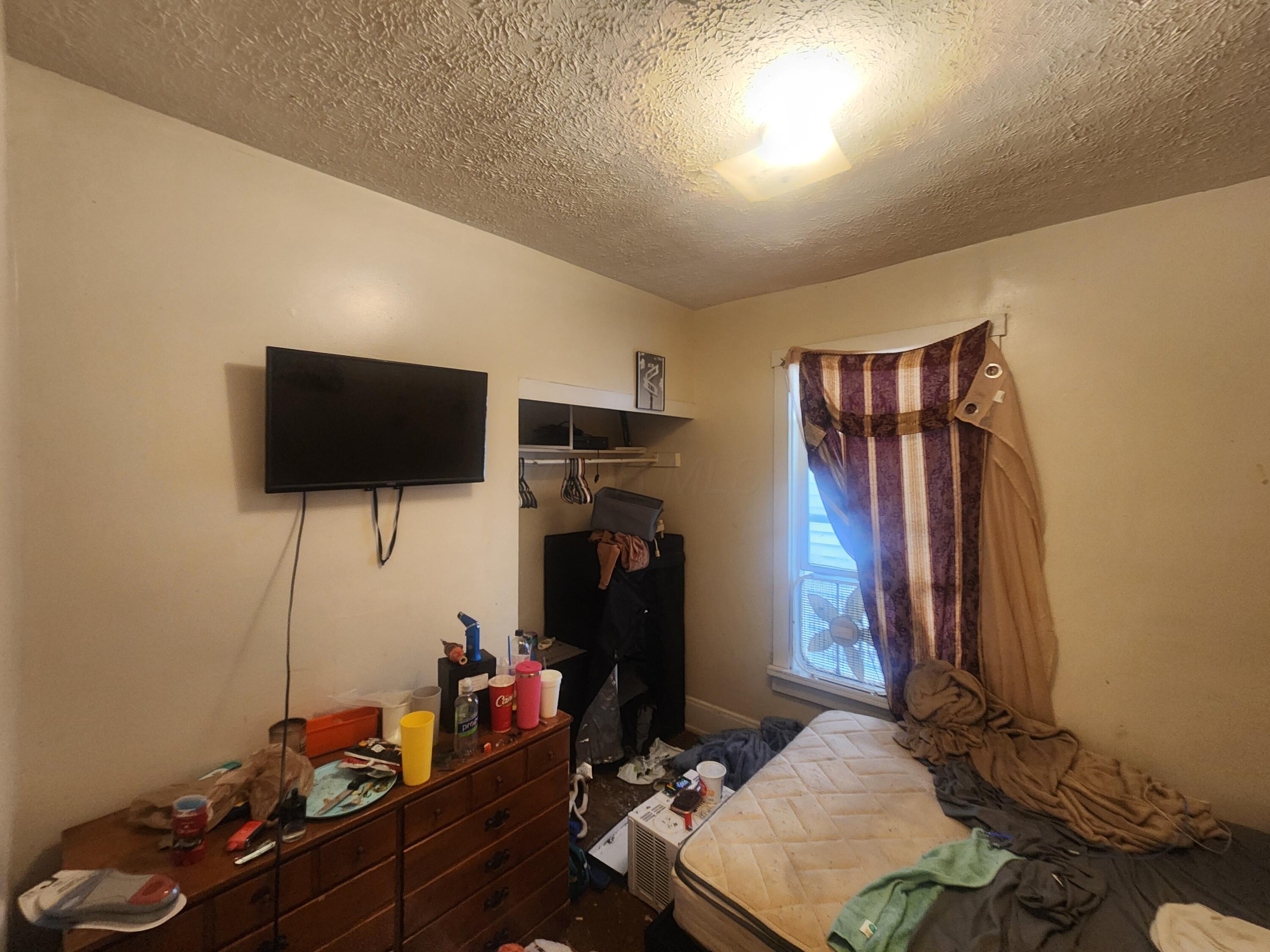 62-64 S Eureka Avenue Property Photo 14