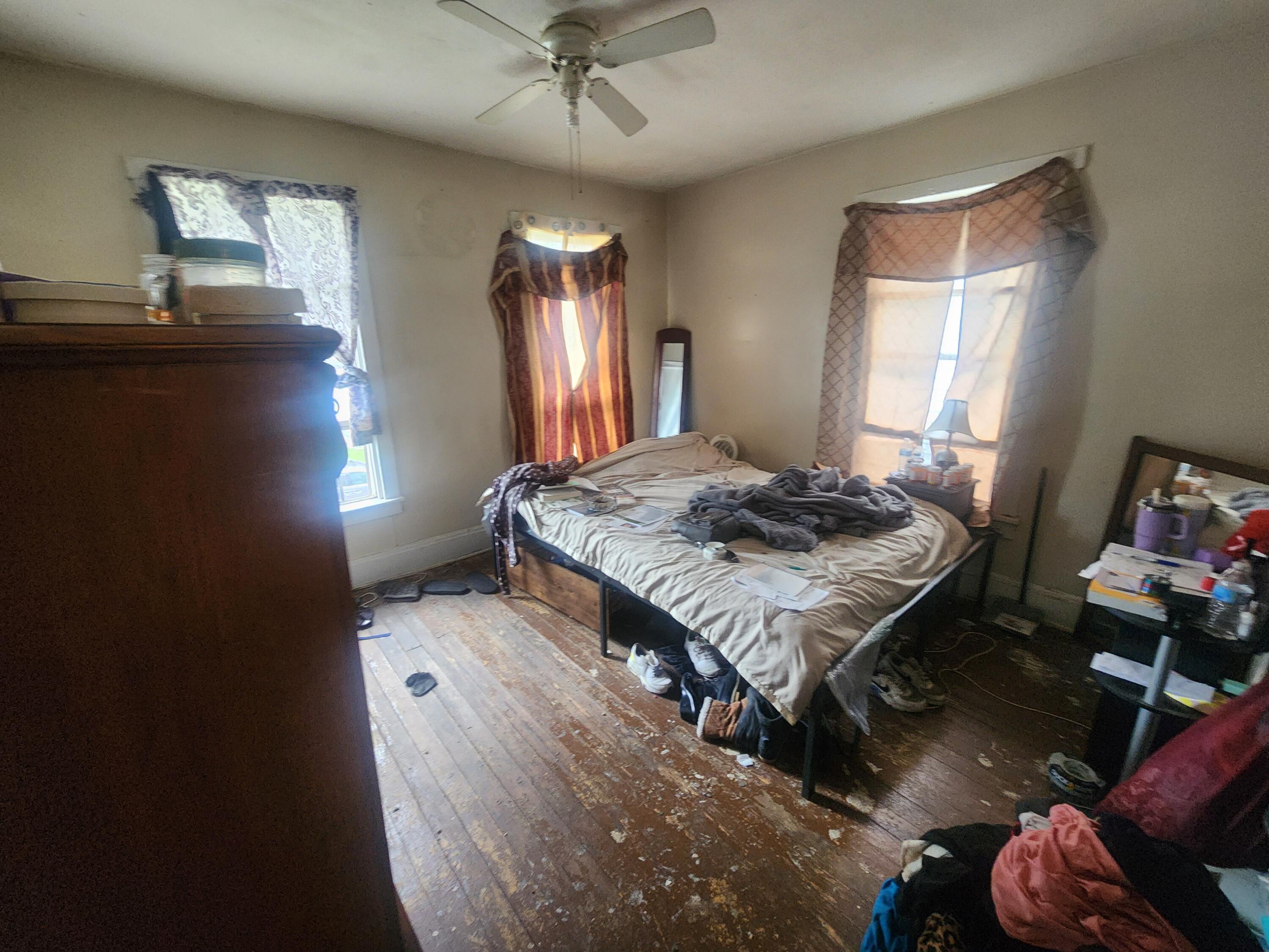 62-64 S Eureka Avenue Property Photo 16