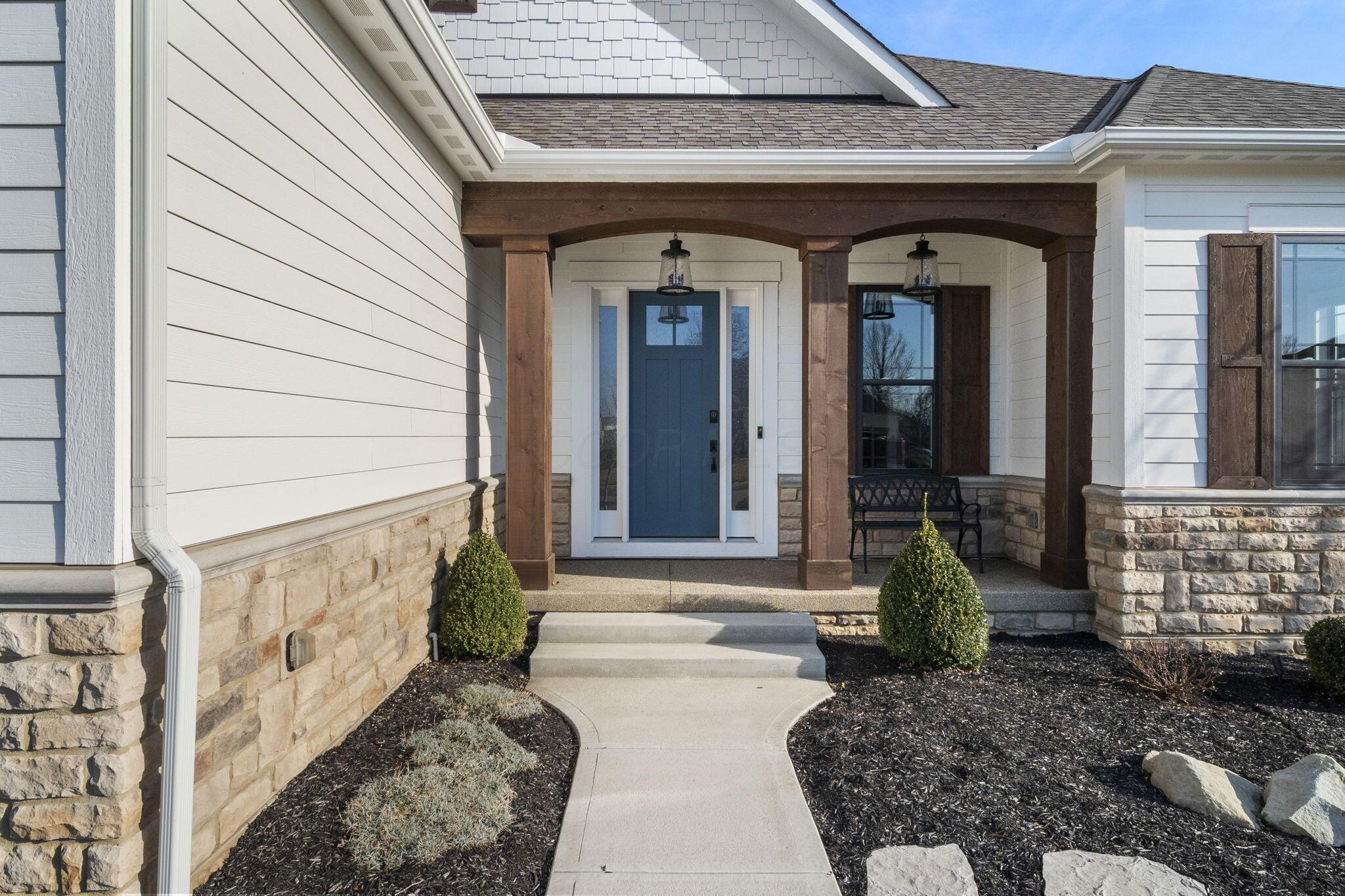 7917 Genova Court Property Photo 7