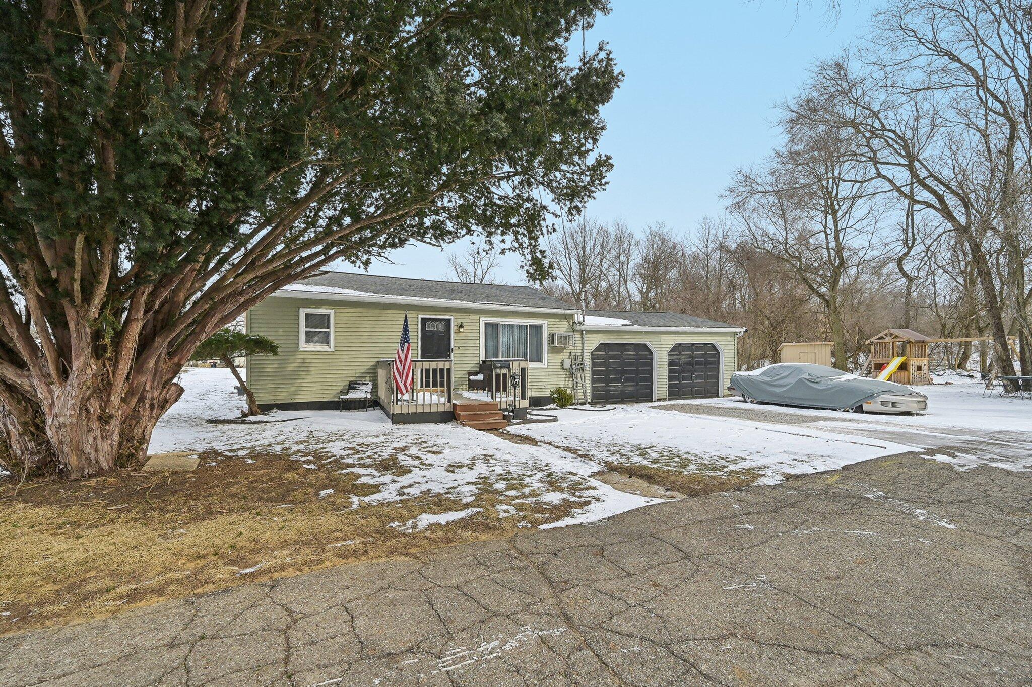 126 Norton Avenue Property Photo 1