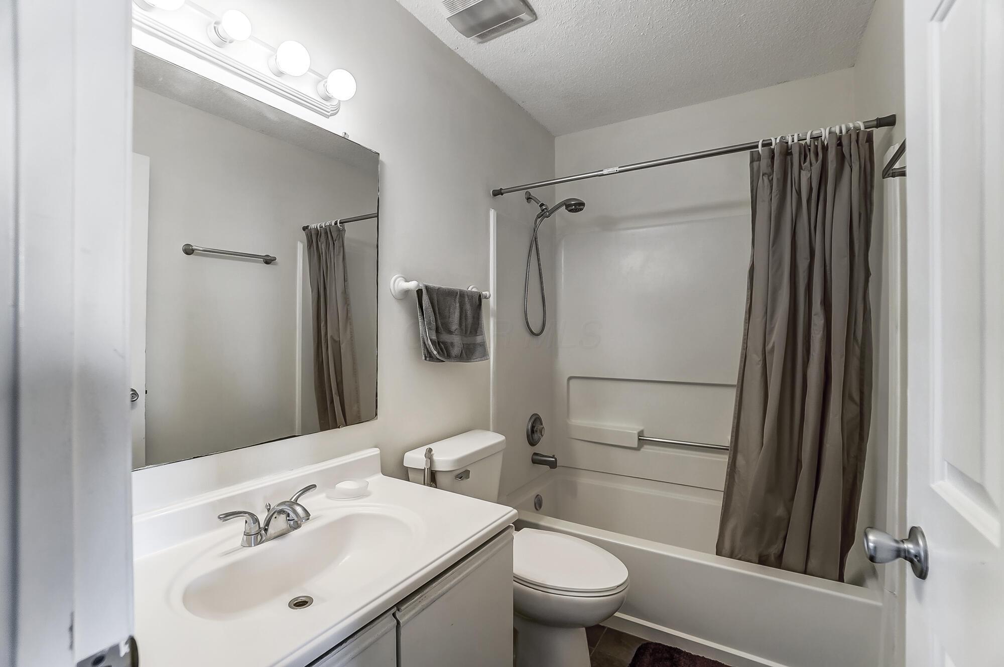 2516 Gardenia Drive, 73a Property Photo 21