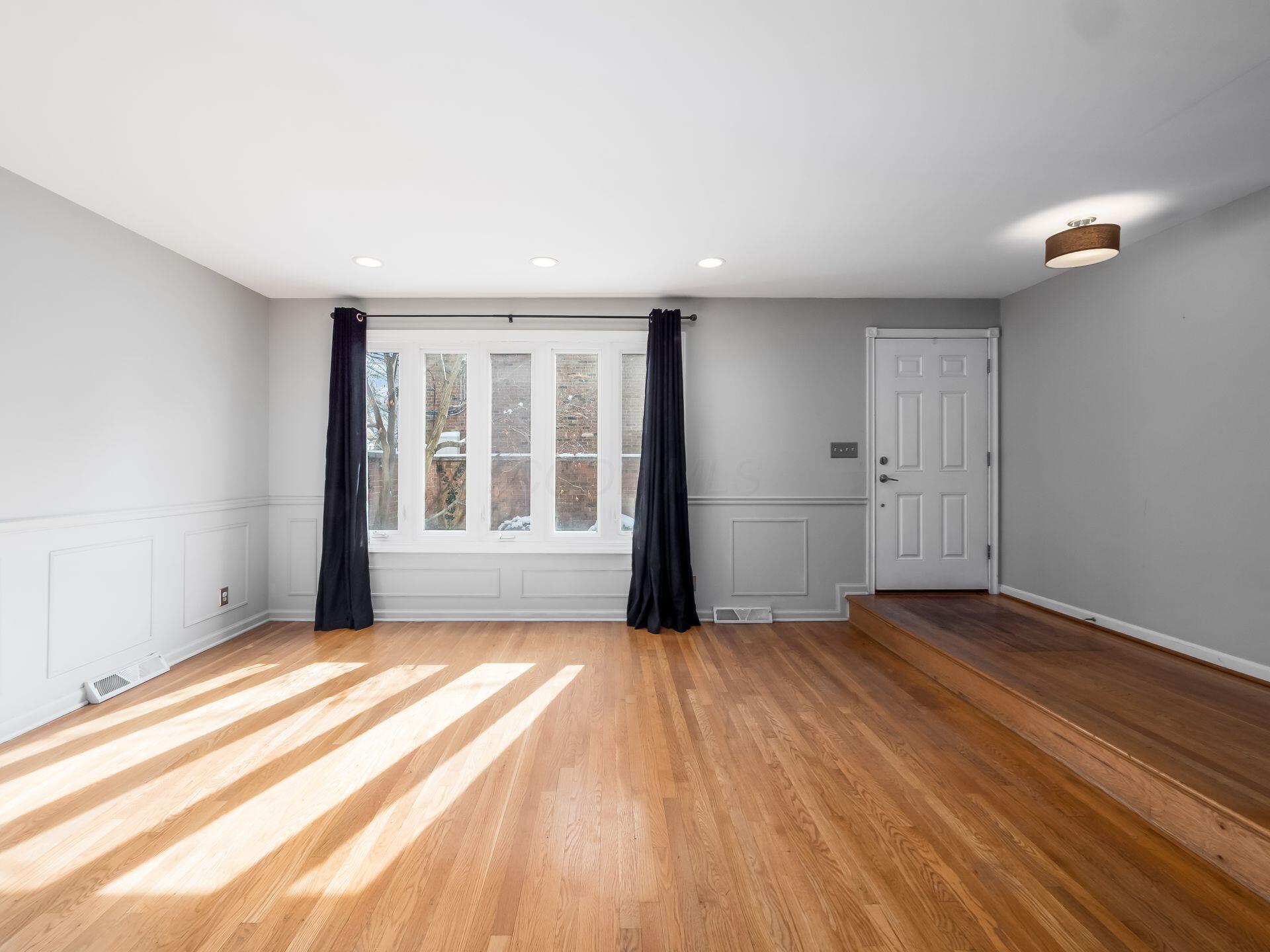 108 E Dublin Granville Road, K Property Photo 8