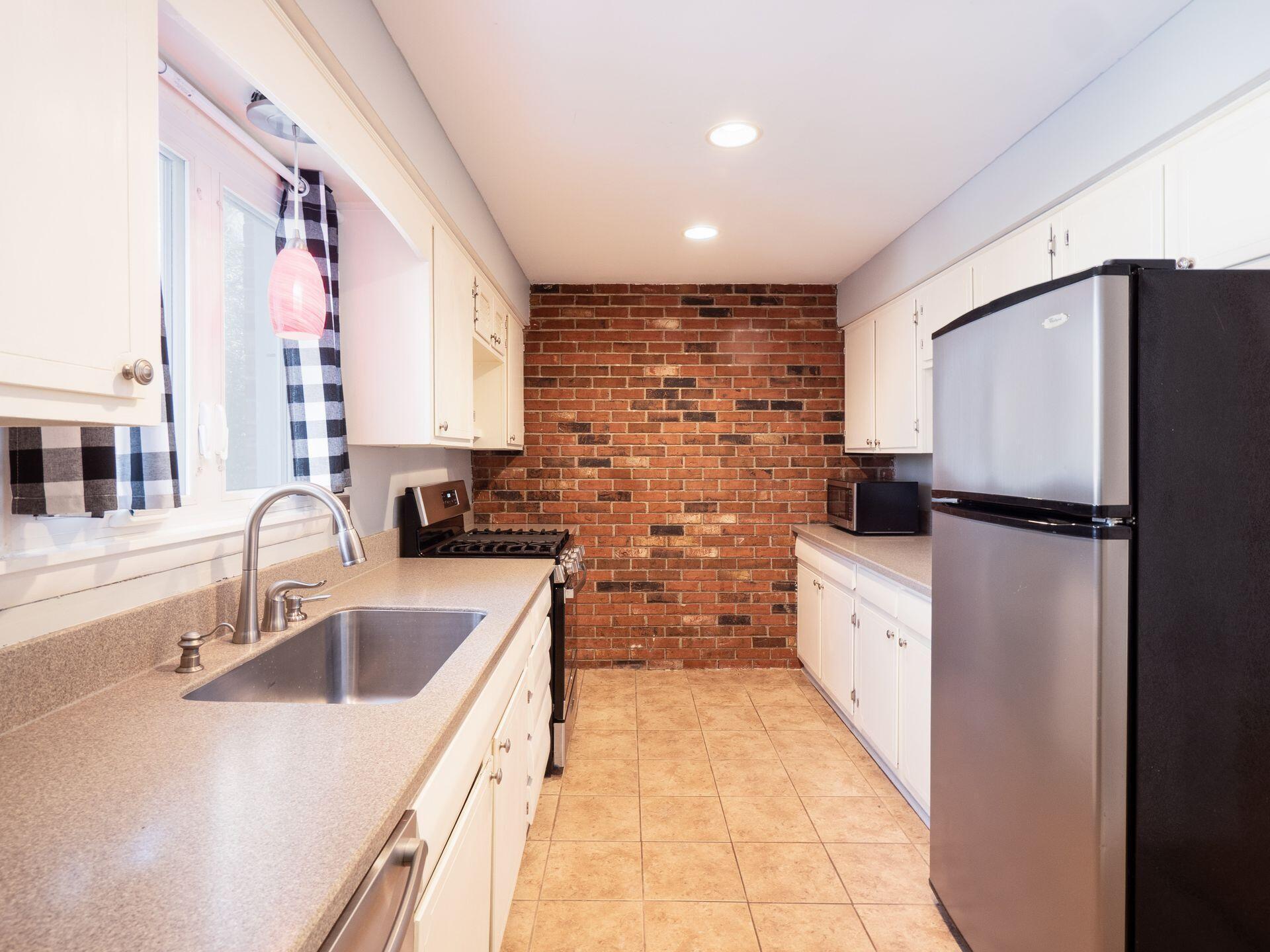 108 E Dublin Granville Road, K Property Photo 11