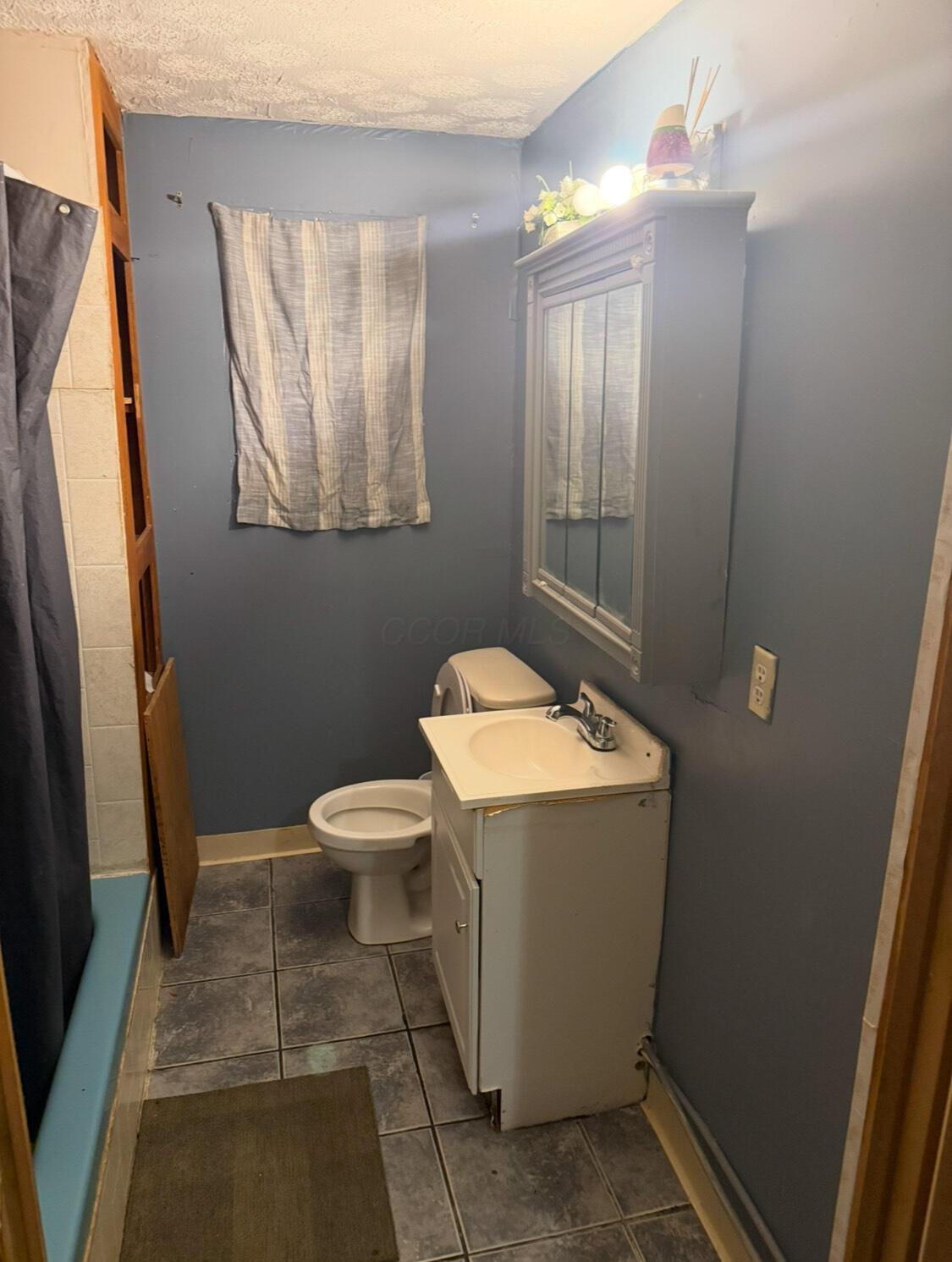 1897 Denune Avenue Property Photo 4