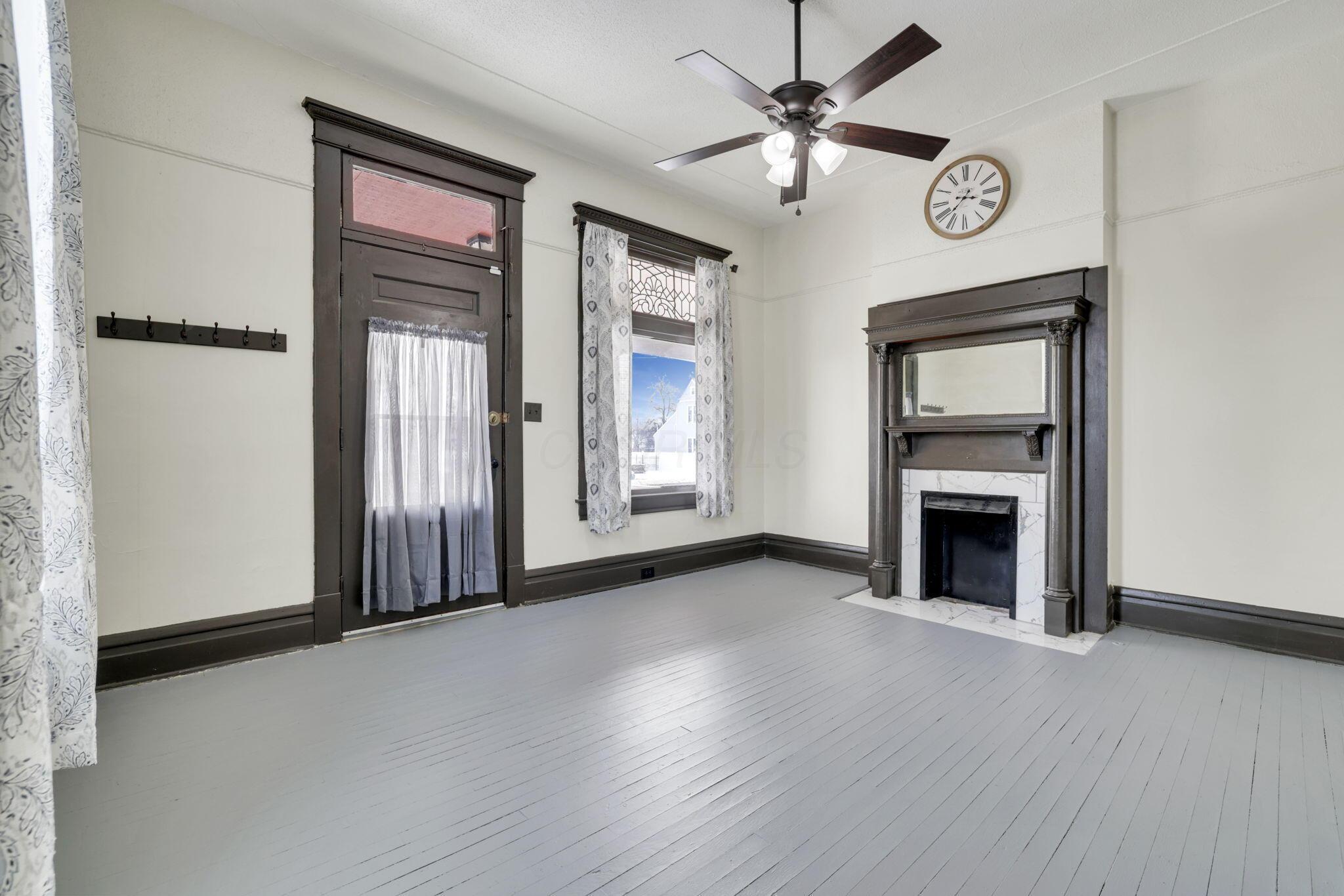 317-319 Hudson Avenue Property Photo 10