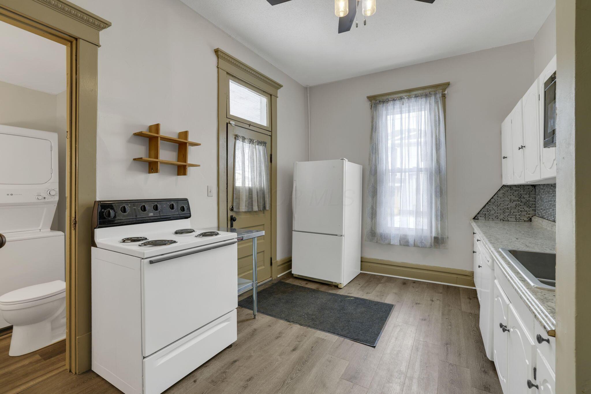 317-319 Hudson Avenue Property Photo 15