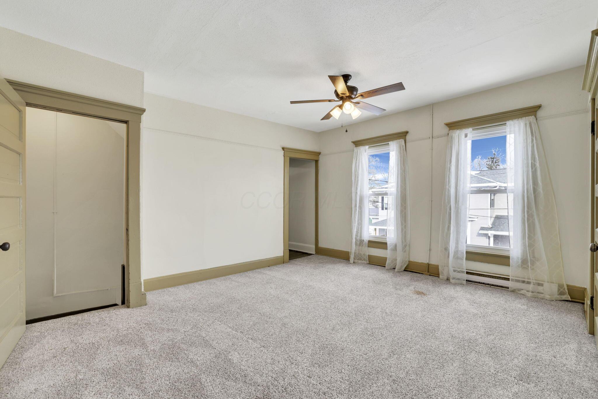 317-319 Hudson Avenue Property Photo 23