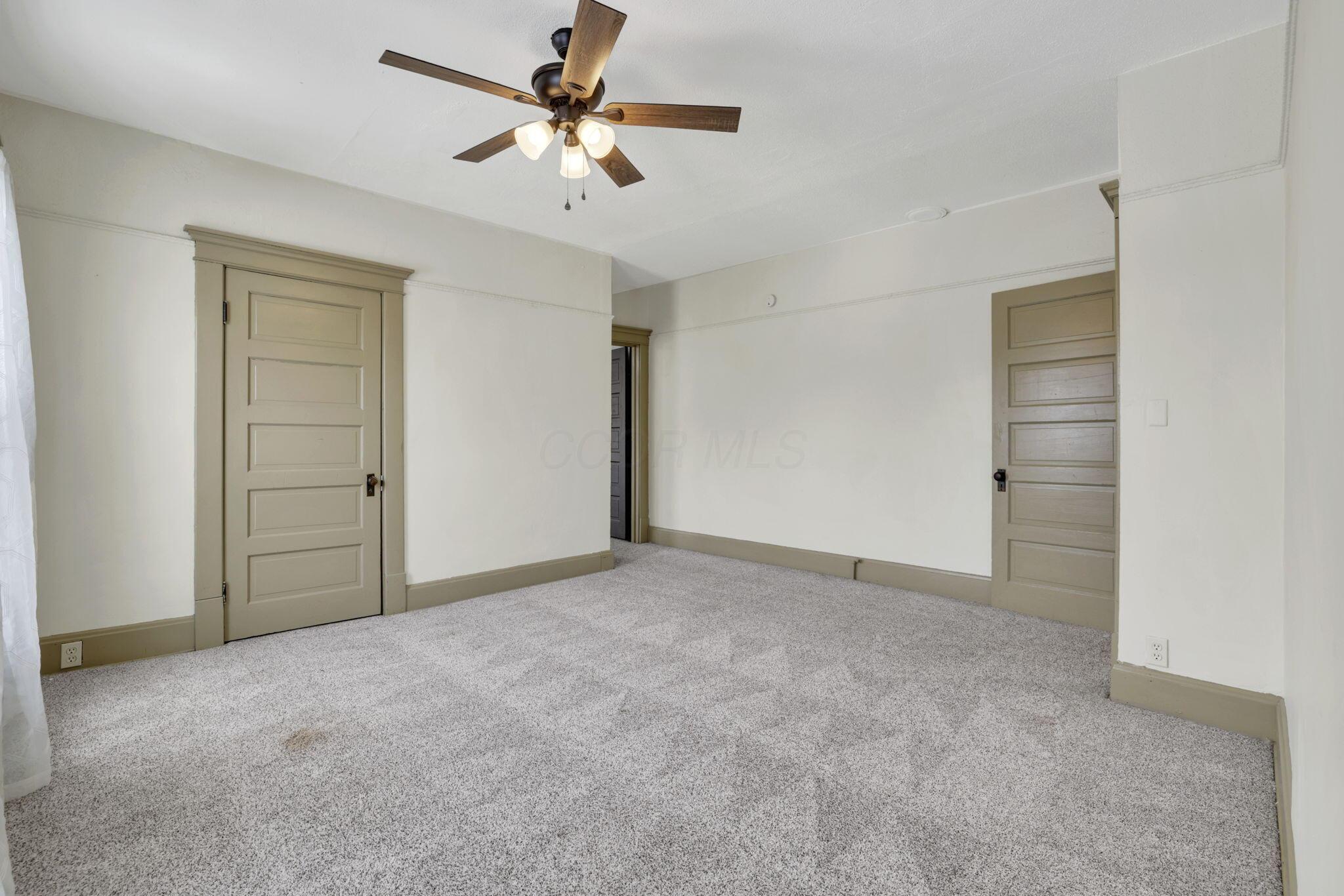 317-319 Hudson Avenue Property Photo 24