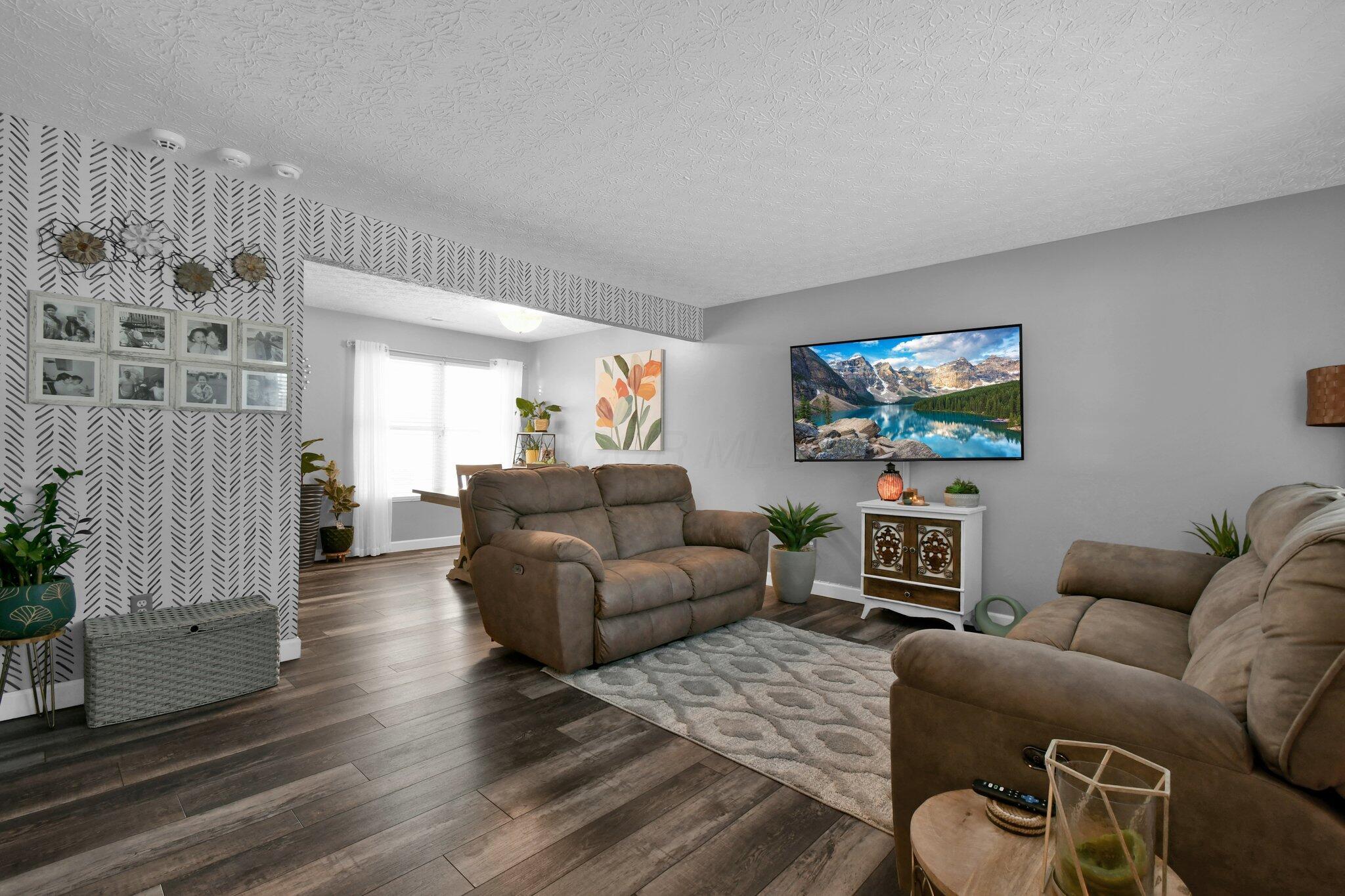 7153 Austrian Way Property Photo 8
