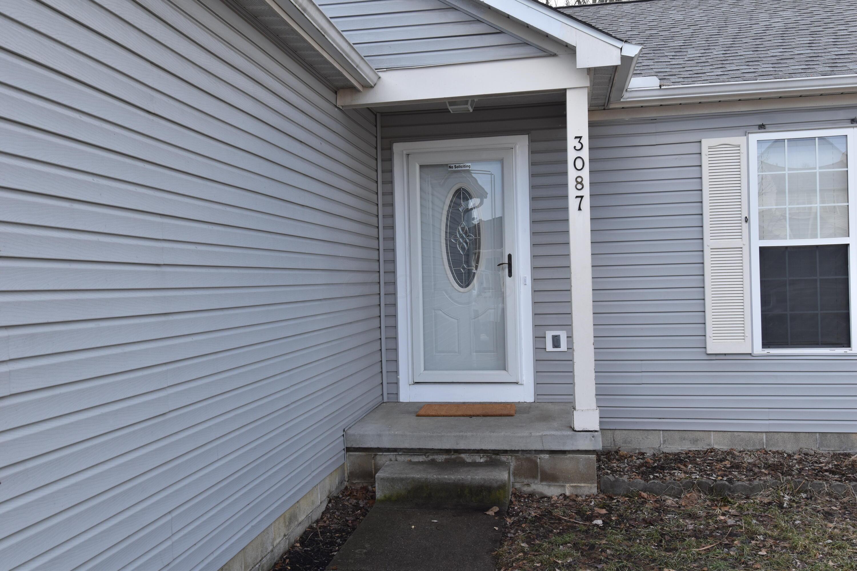 3087 Stonebluff Drive Property Photo 3