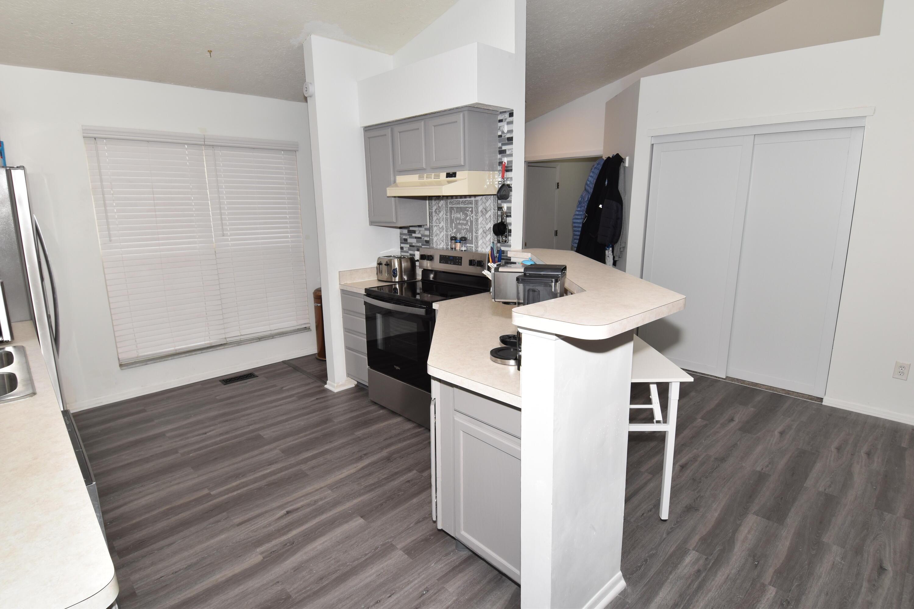 3087 Stonebluff Drive Property Photo 10