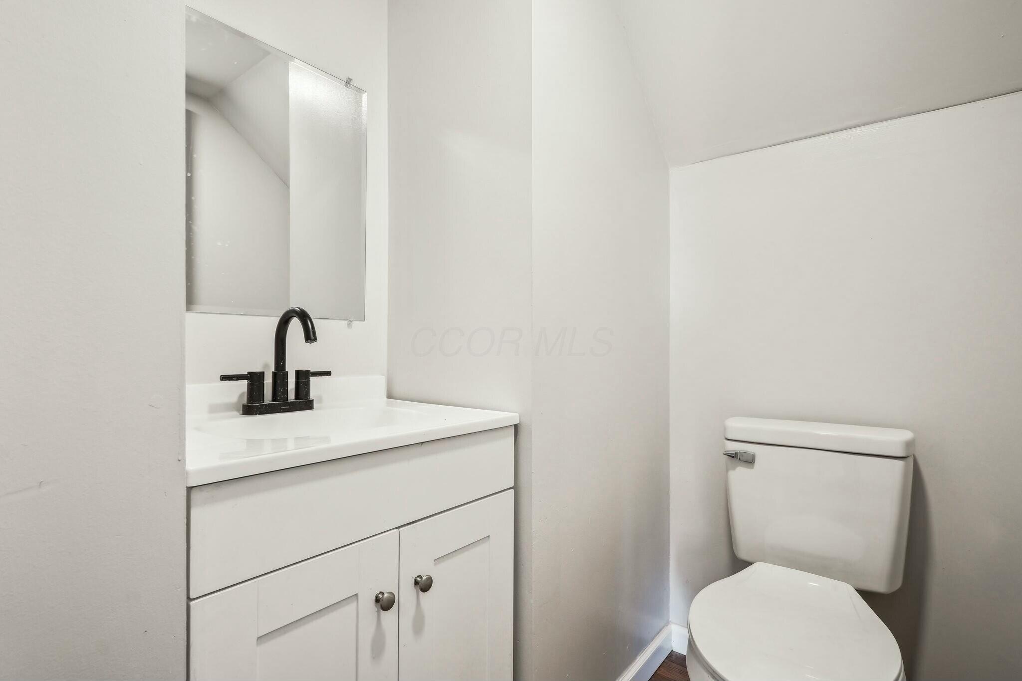 1598 Harvard Avenue Property Photo 5