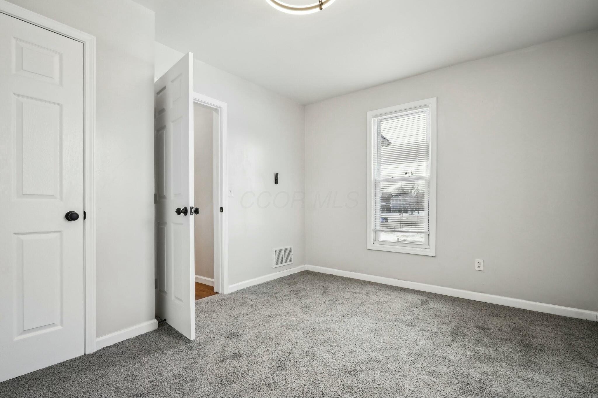 1598 Harvard Avenue Property Photo 12