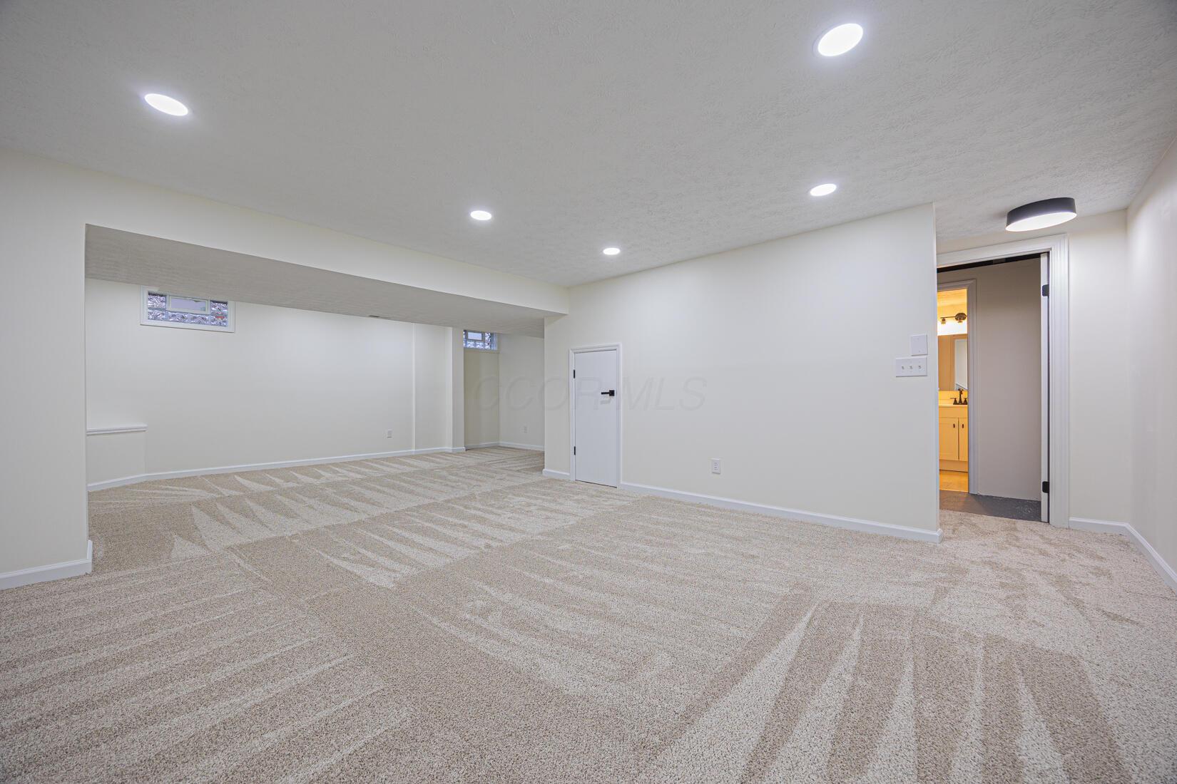 2699 Willow Glen Road Property Photo 42