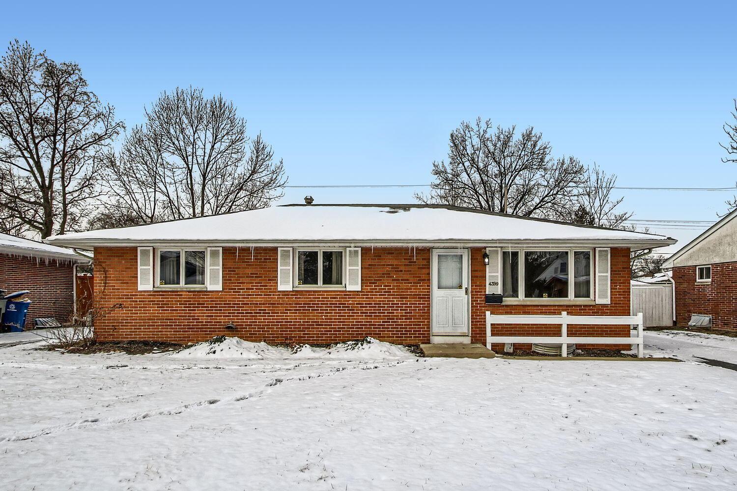4399 Maize Road Property Photo 1