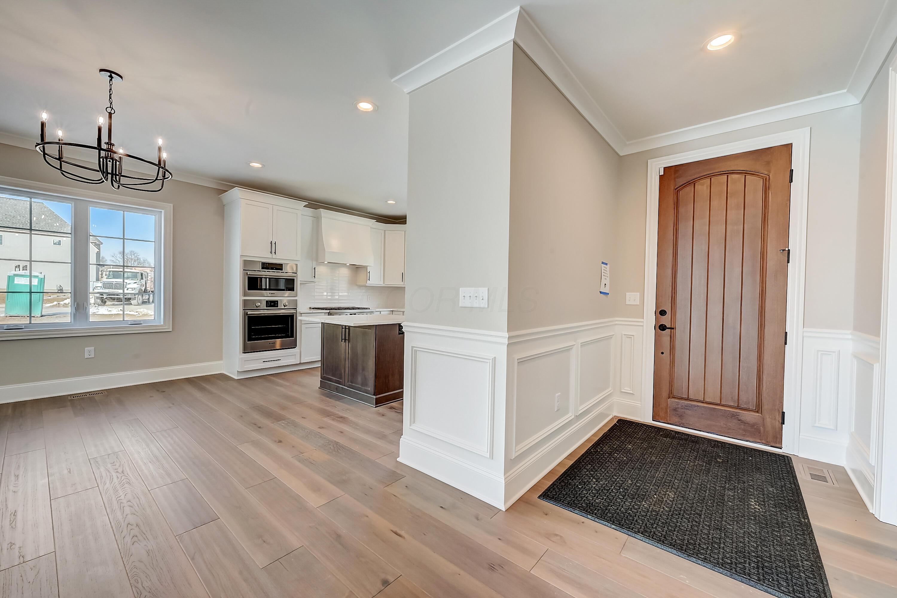 105 Barrington Place Property Photo 15