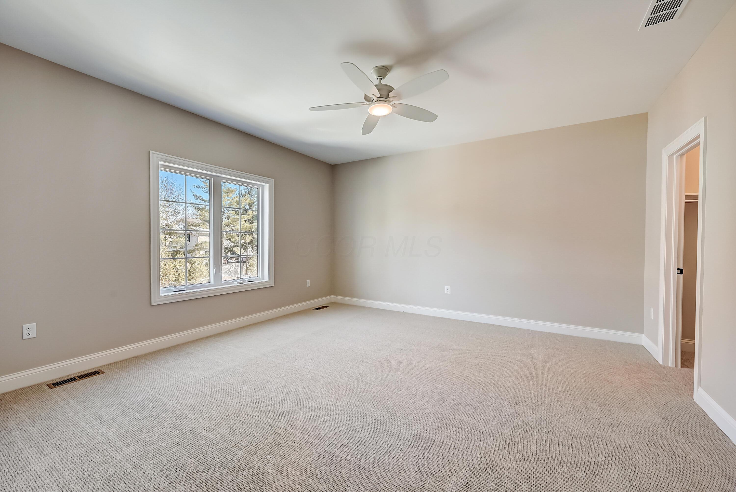 105 Barrington Place Property Photo 16